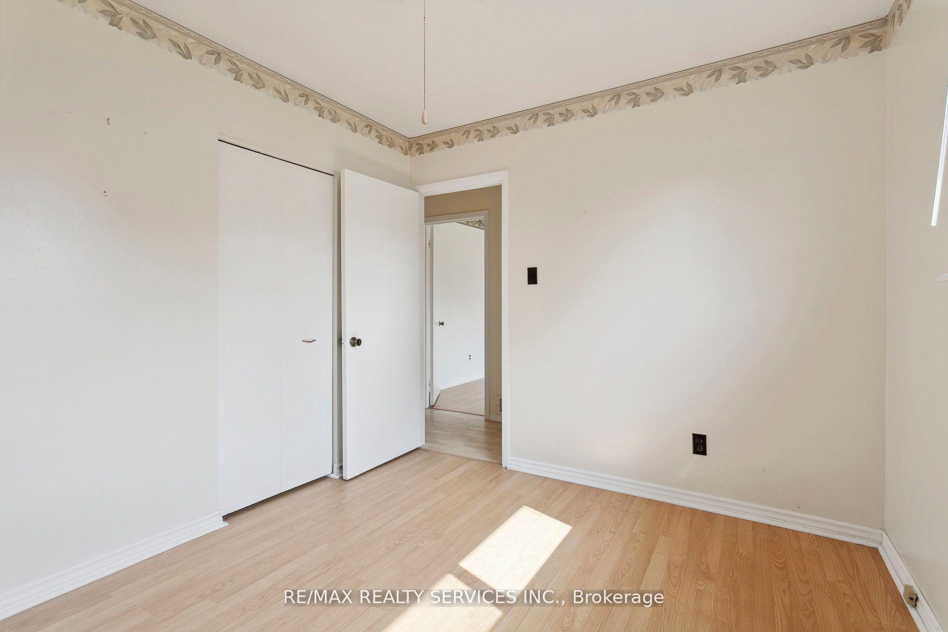 Photo 22 of 6 caledon Crescent, Brampton, Brampton East — HOMEH