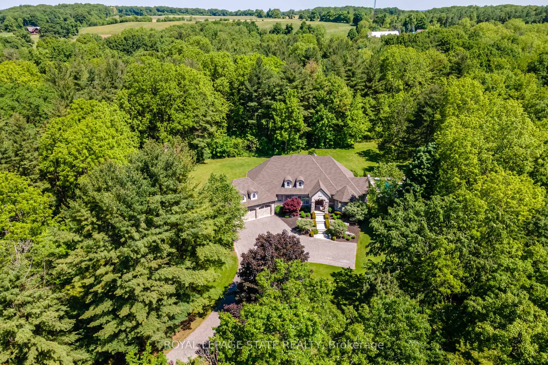 Photo 1 of 1043 Jerseyville Road, Hamilton, Ancaster — HOMEH