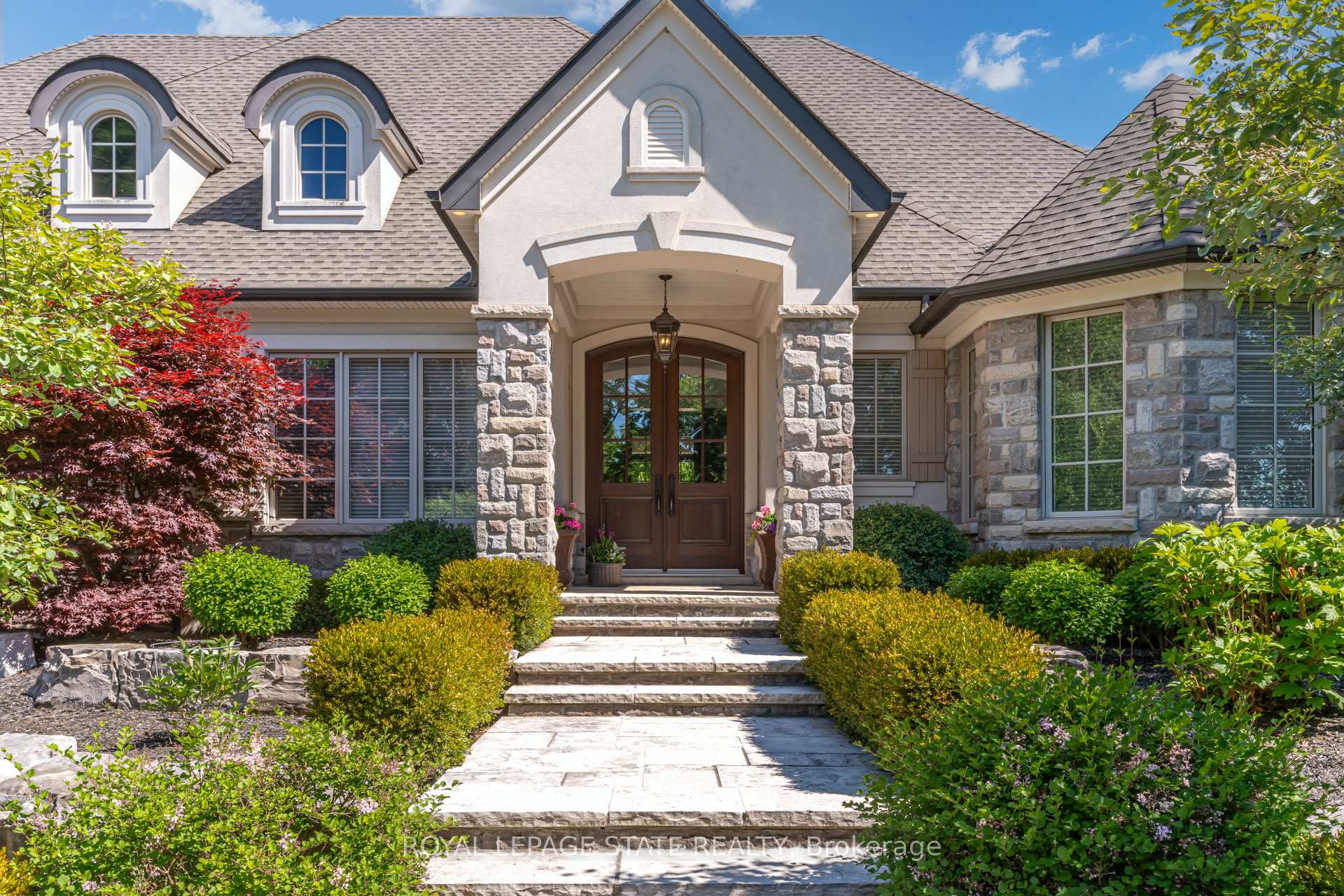 Photo 4 of 1043 Jerseyville Road, Hamilton, Ancaster — HOMEH