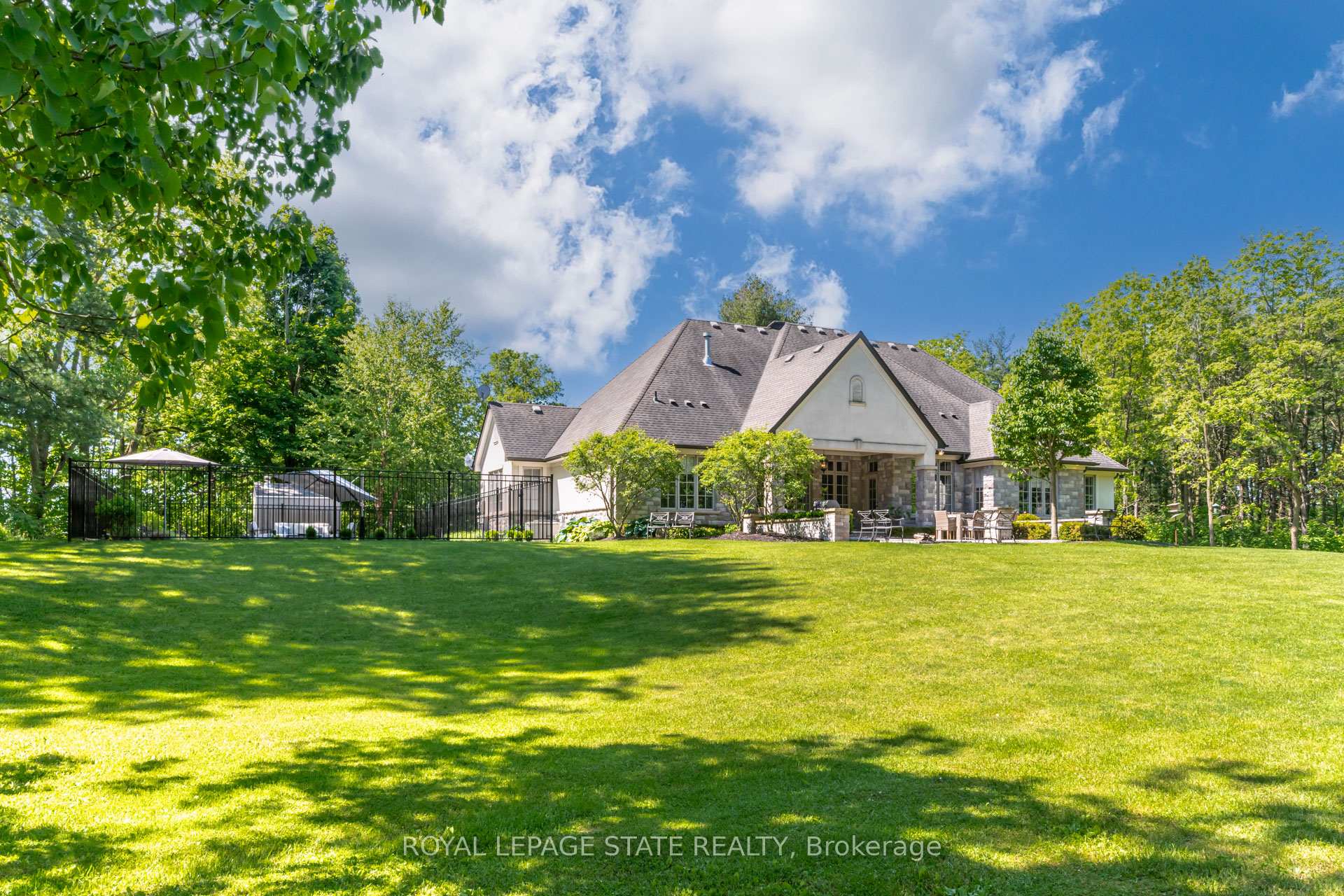 Photo 59 of 1043 Jerseyville Road, Hamilton, Ancaster — HOMEH
