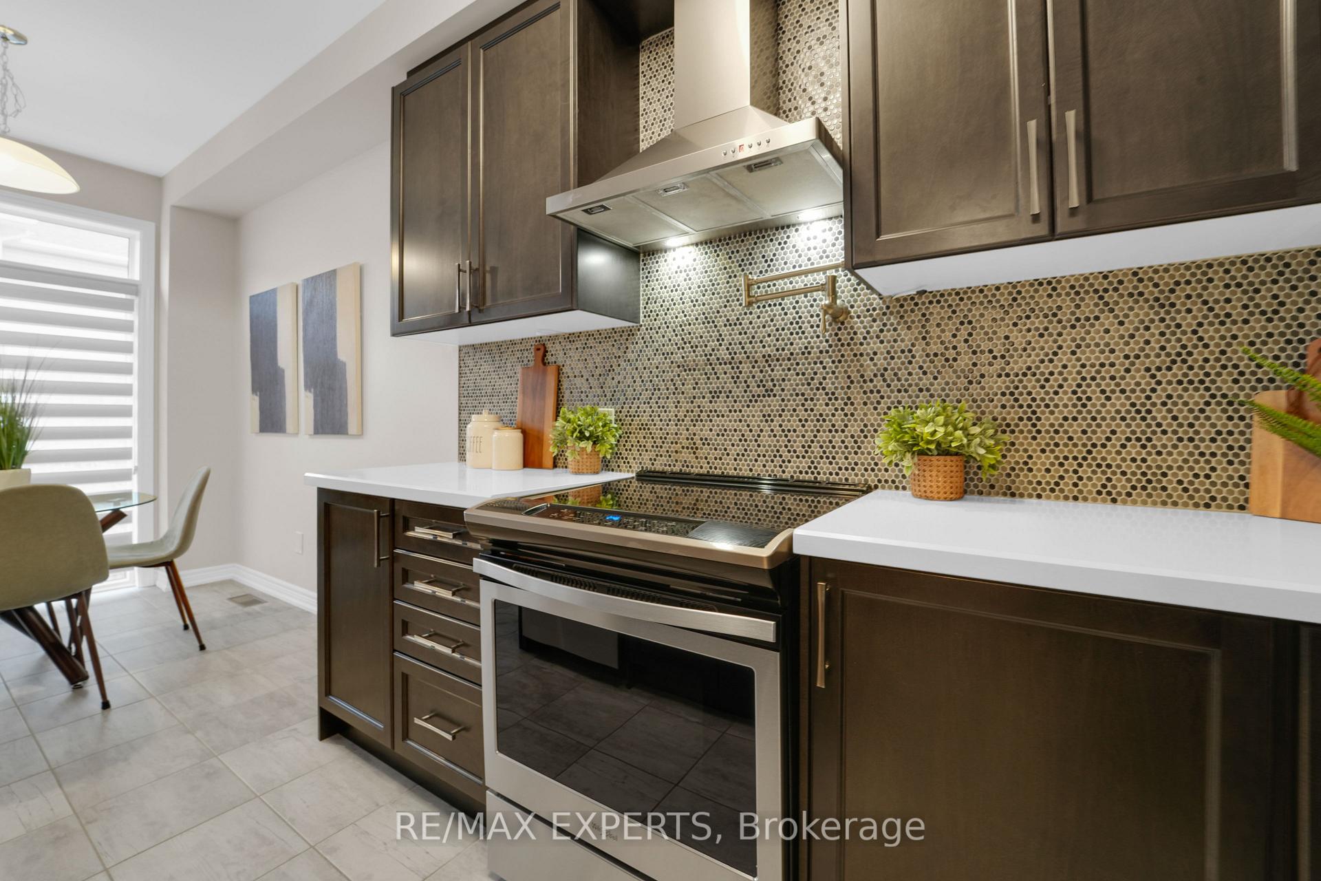 Photo 11 of 70 Clifford Crescent, New Tecumseth, Tottenham — HOMEH