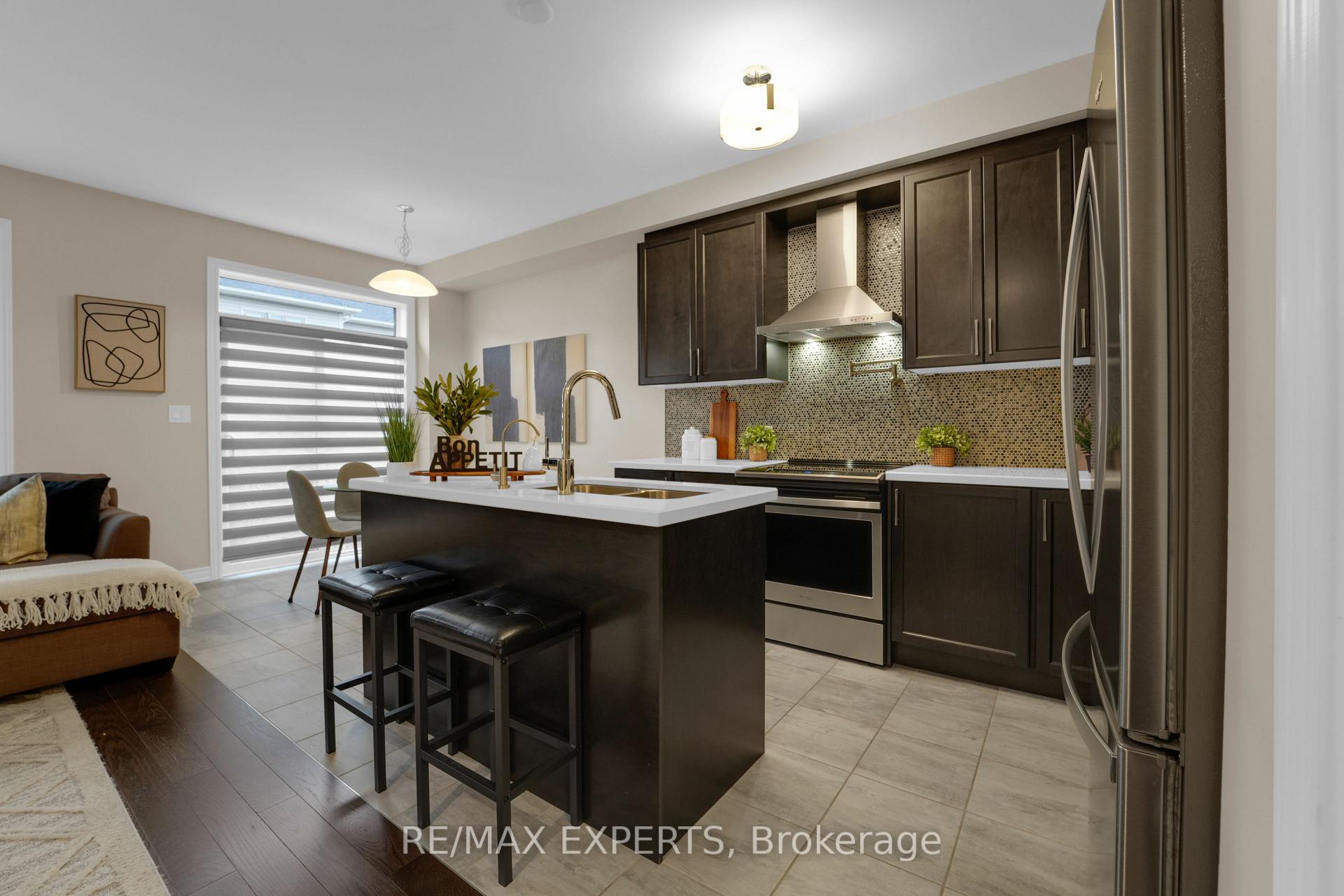 Photo 12 of 70 Clifford Crescent, New Tecumseth, Tottenham — HOMEH