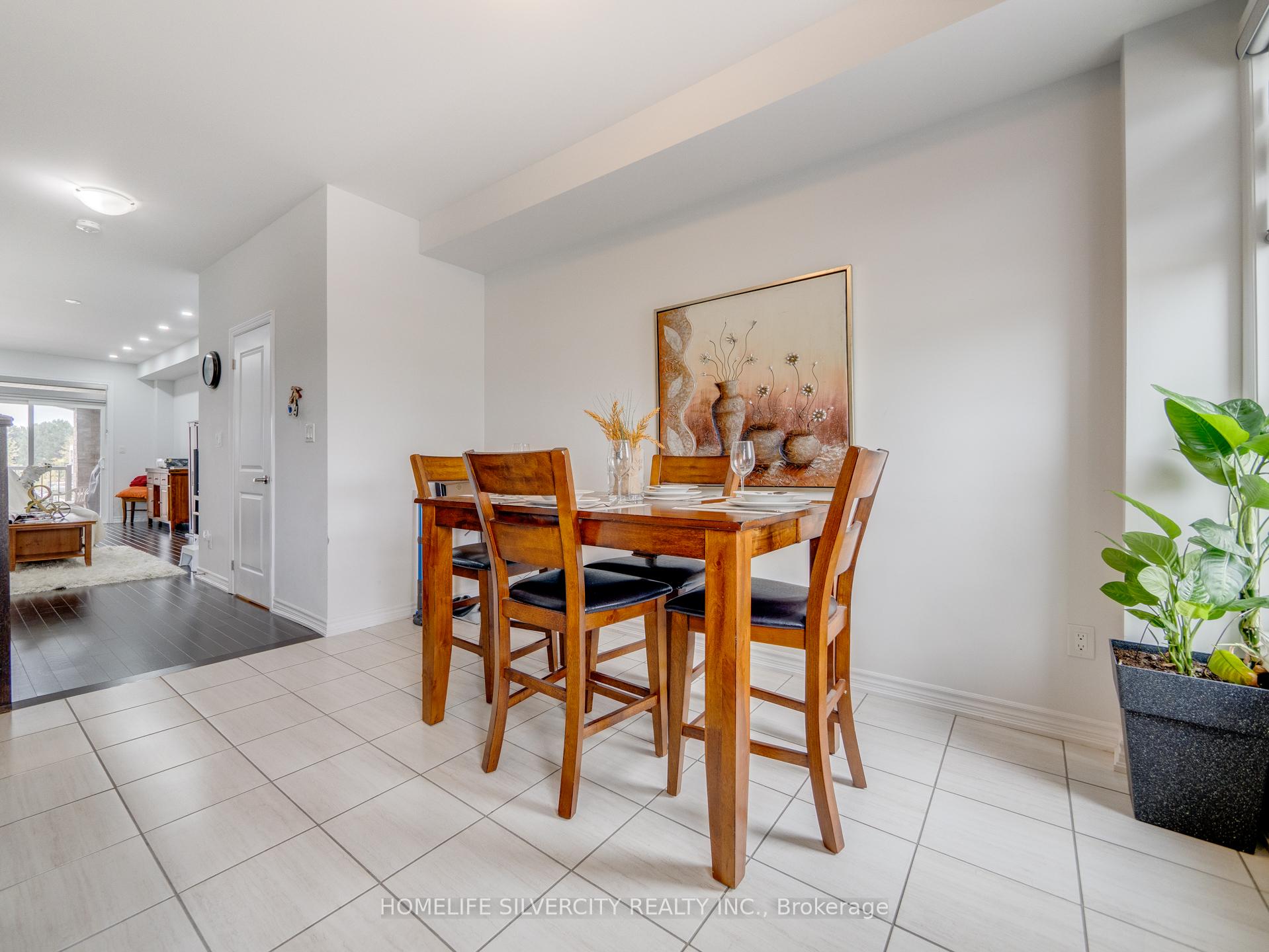Photo 9 of 27 Gemma Place, Brampton, Heart Lake West — HOMEH