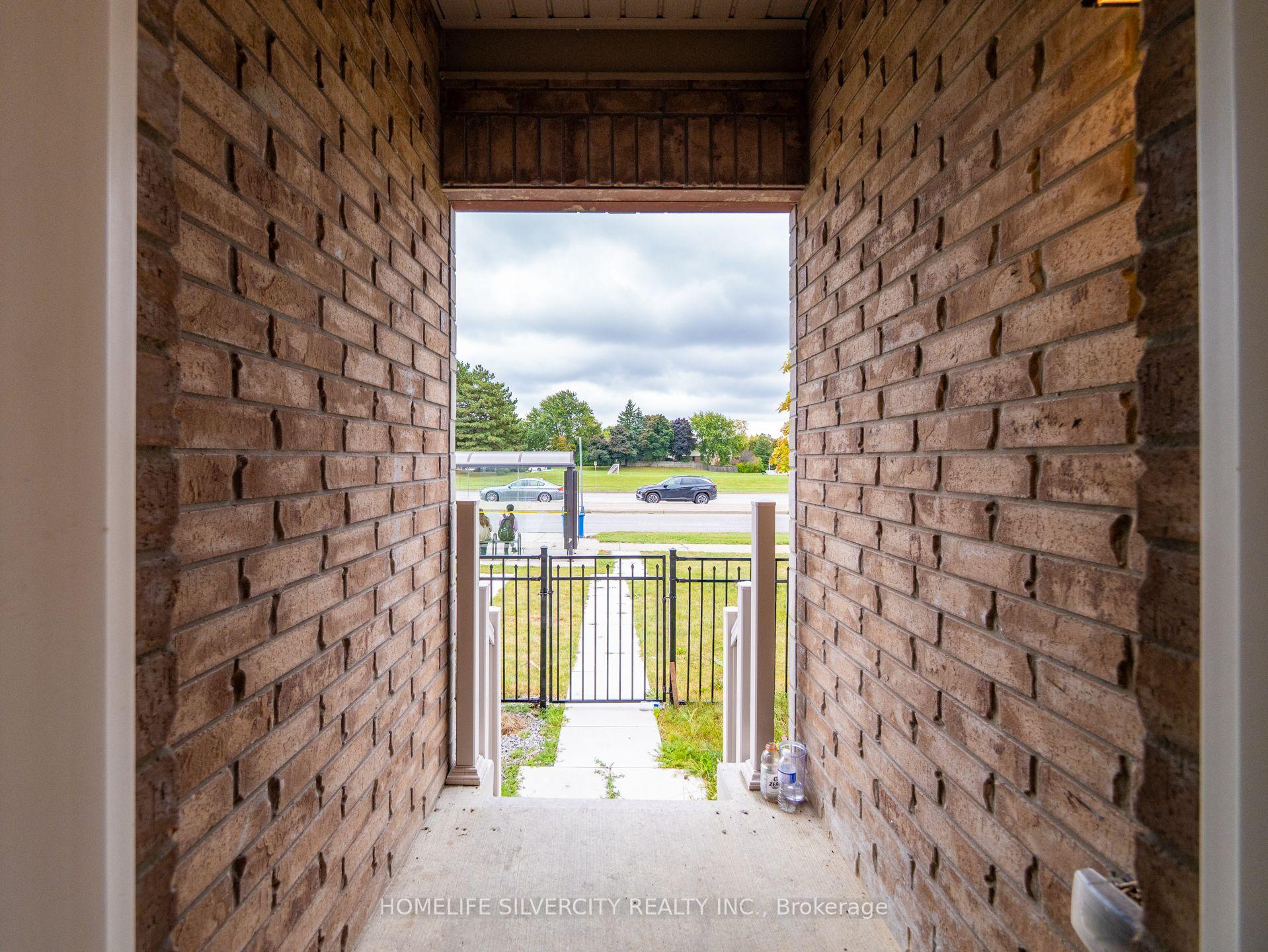 Photo 32 of 27 Gemma Place, Brampton, Heart Lake West — HOMEH