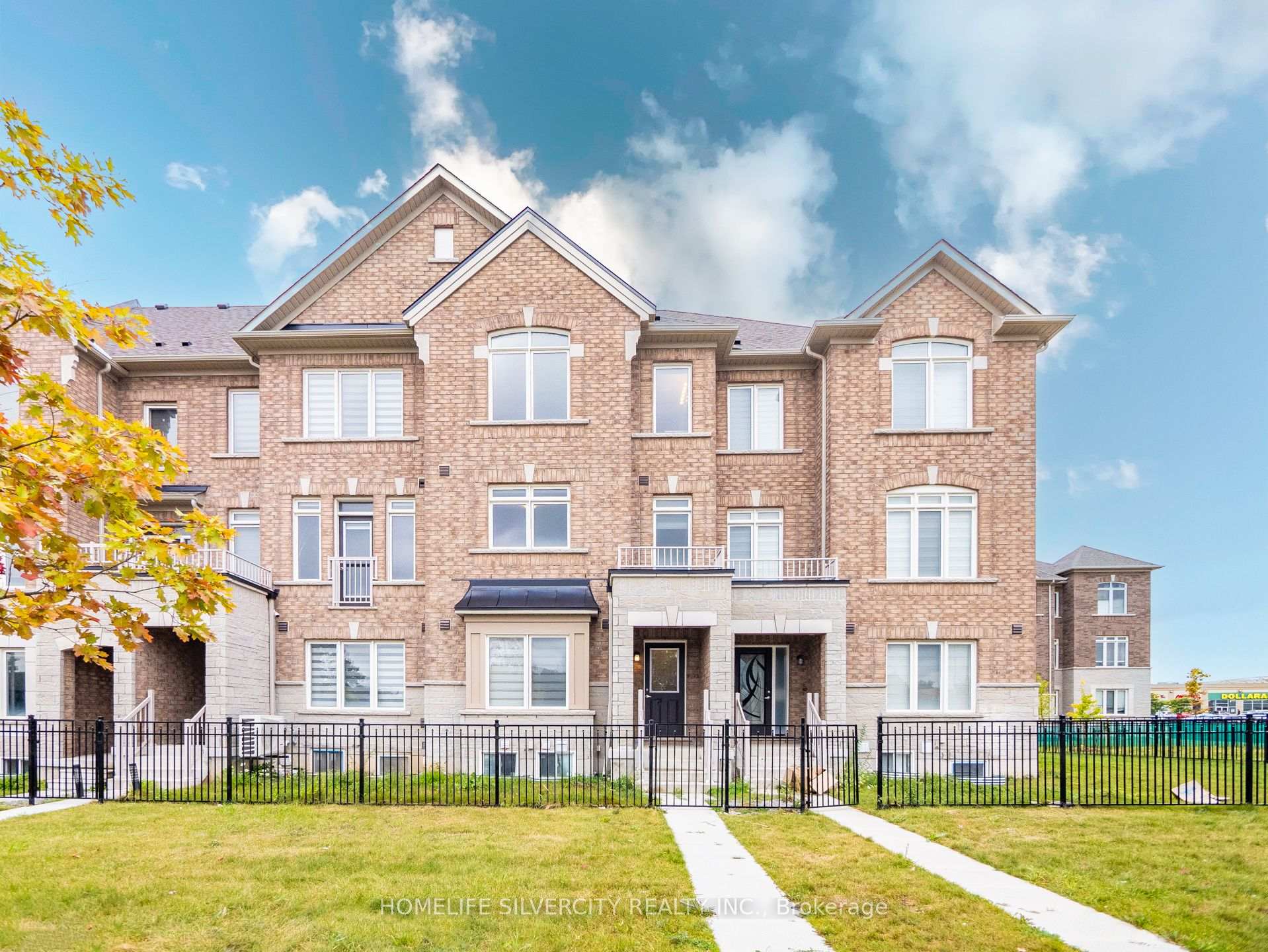 Photo 34 of 27 Gemma Place, Brampton, Heart Lake West — HOMEH