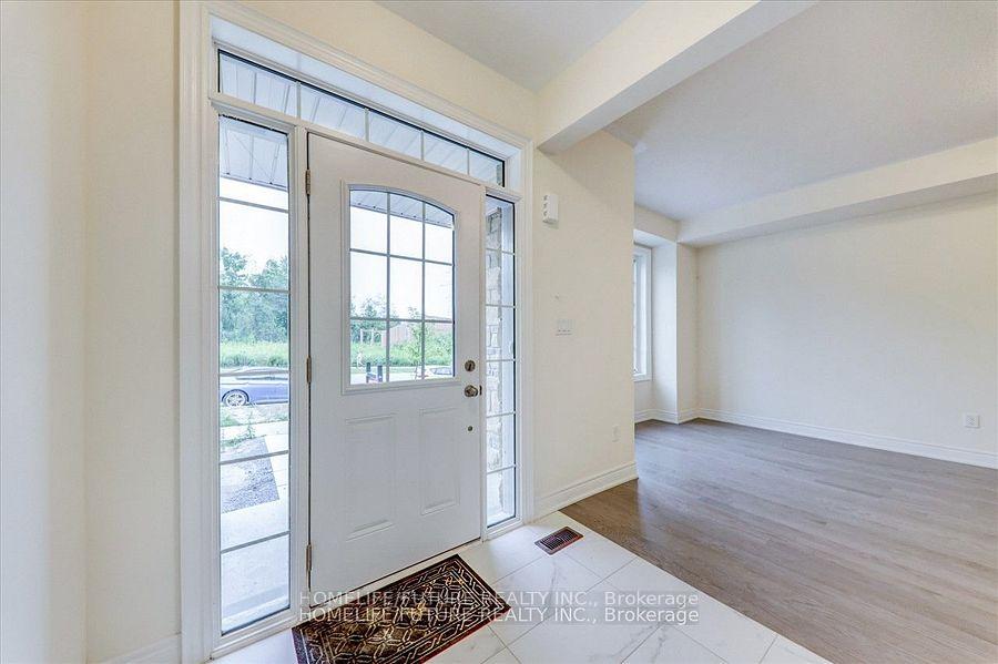 Photo 2 of 301 Kirkham Drive, Markham, Cedarwood — HOMEH
