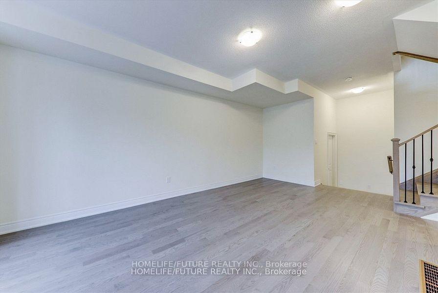 Photo 3 of 301 Kirkham Drive, Markham, Cedarwood — HOMEH