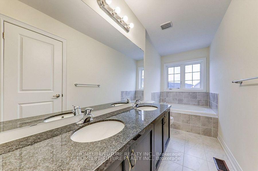 Photo 5 of 301 Kirkham Drive, Markham, Cedarwood — HOMEH