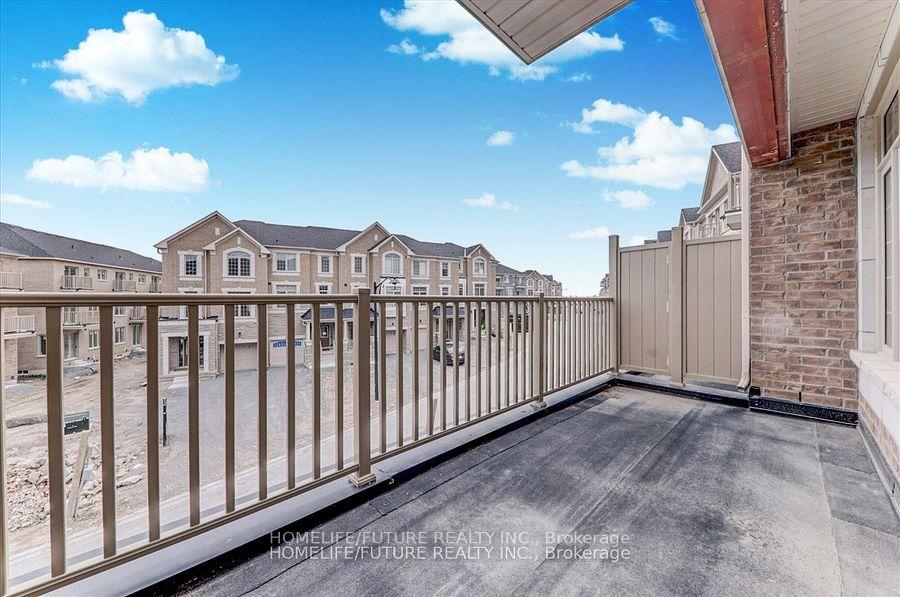 Photo 8 of 301 Kirkham Drive, Markham, Cedarwood — HOMEH