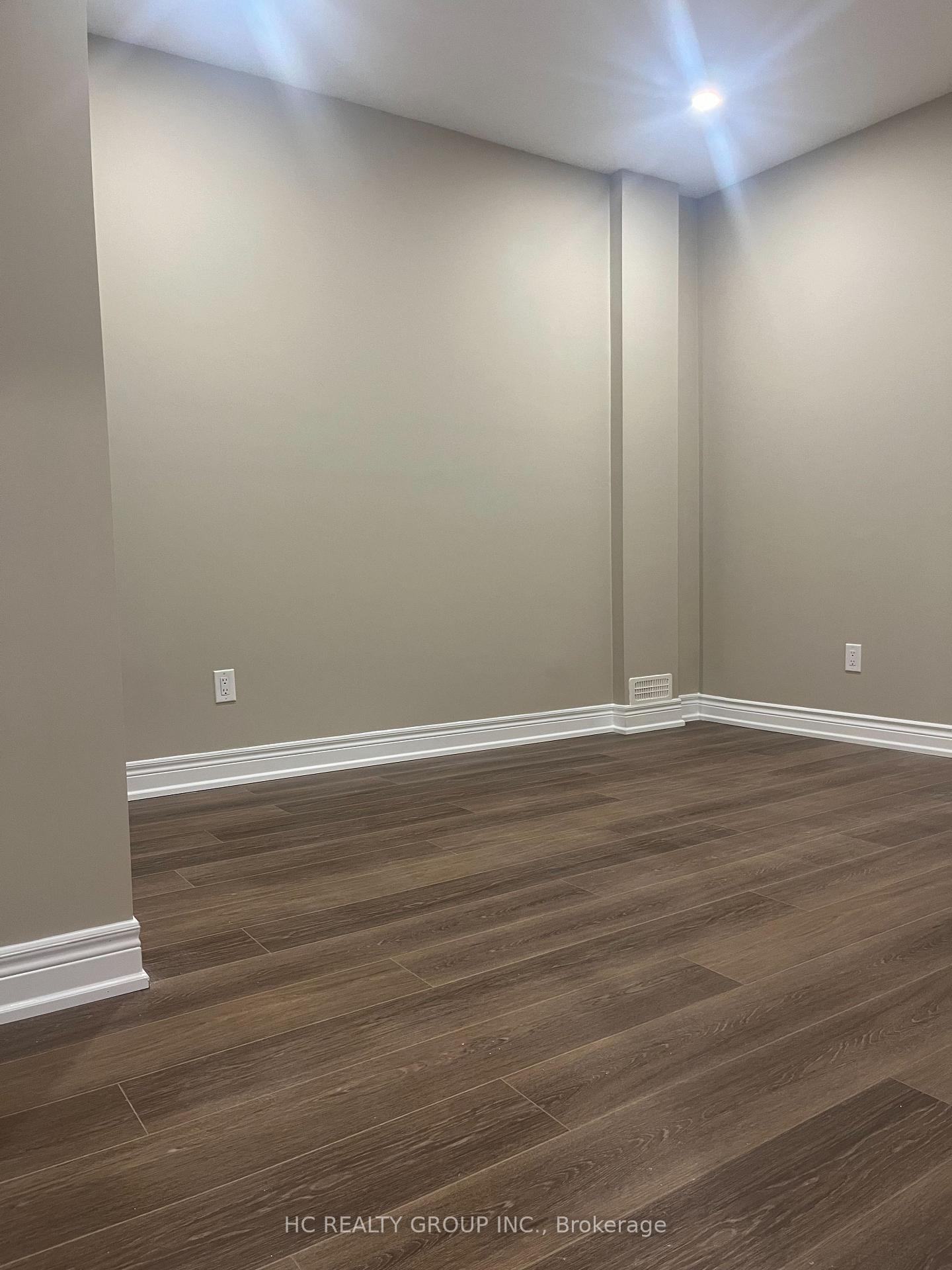 Photo 4 of Unit BSMT, 7 Soleil Boulevard, Aurora, Aurora Estates — HOMEH