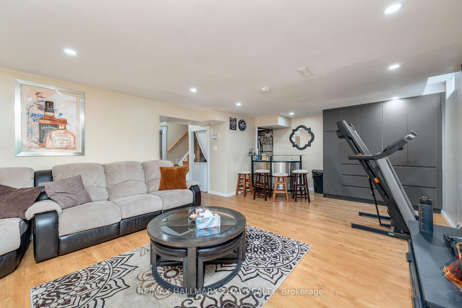 Photo 48 of 58 Astorville Square, Brampton, Heart Lake — HOMEH