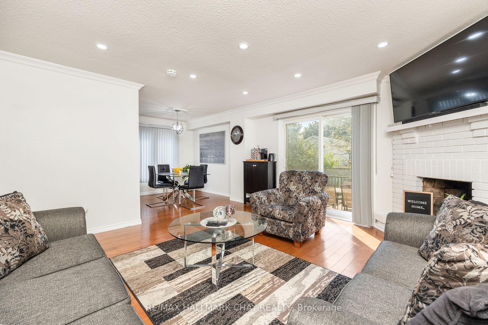Photo 11 of 58 Astorville Square, Brampton, Heart Lake — HOMEH
