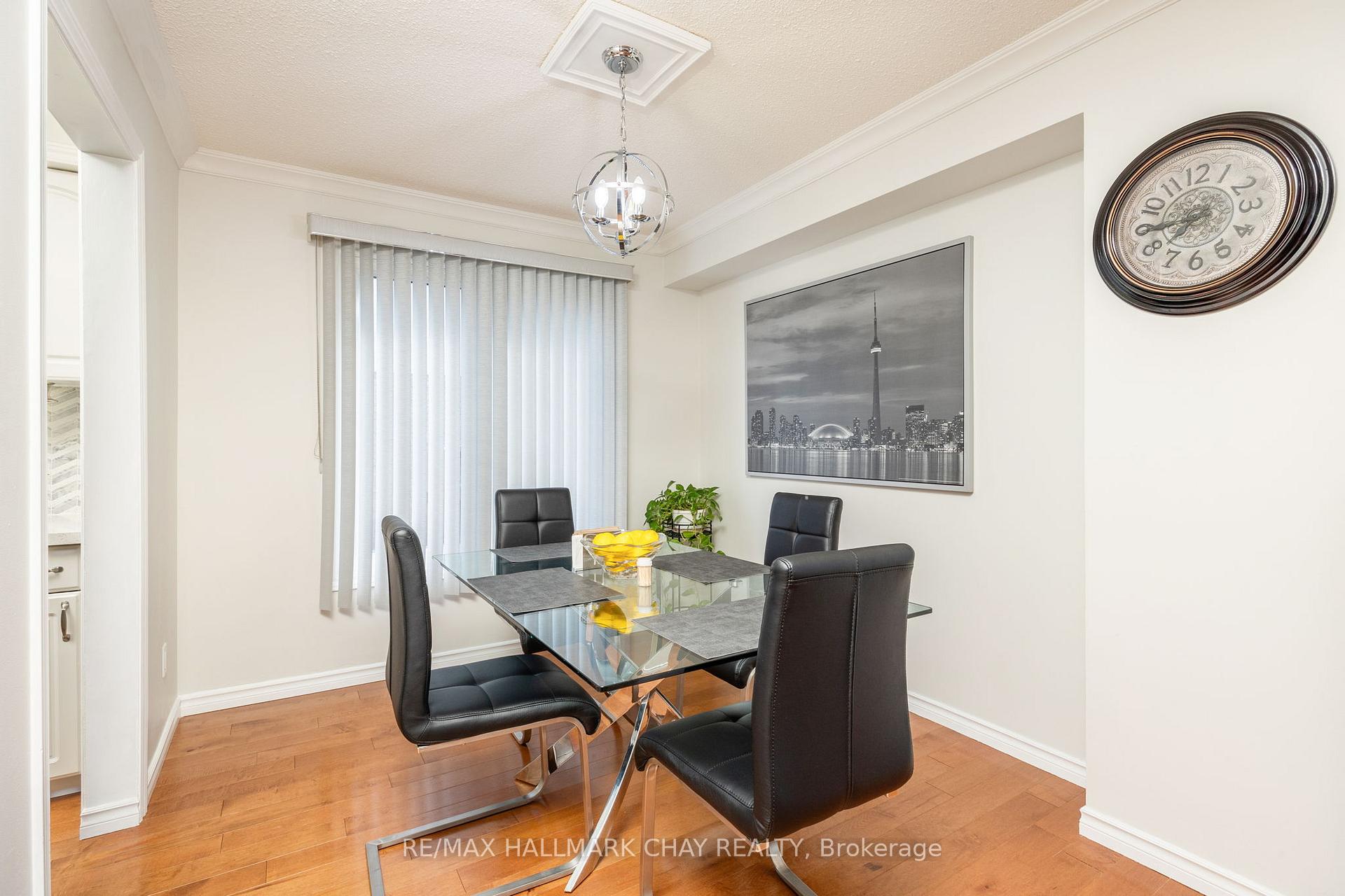 Photo 12 of 58 Astorville Square, Brampton, Heart Lake — HOMEH