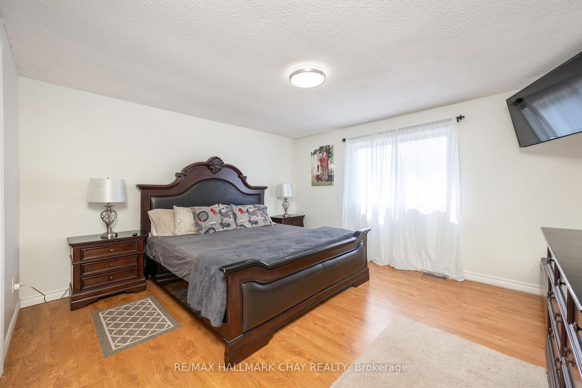 Photo 59 of 58 Astorville Square, Brampton, Heart Lake — HOMEH