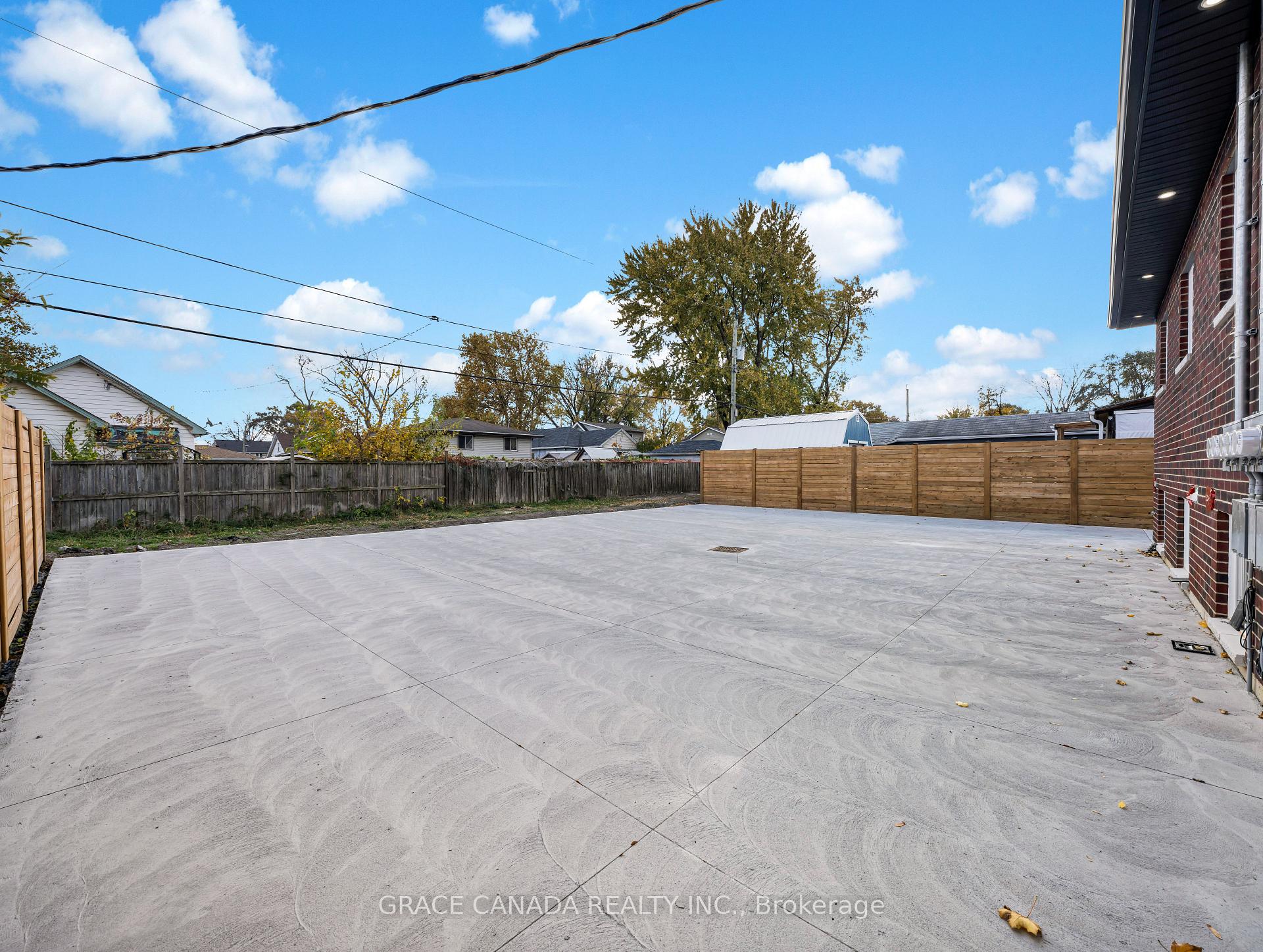 Photo 31 of 3549 Peter Street, Windsor — HOMEH