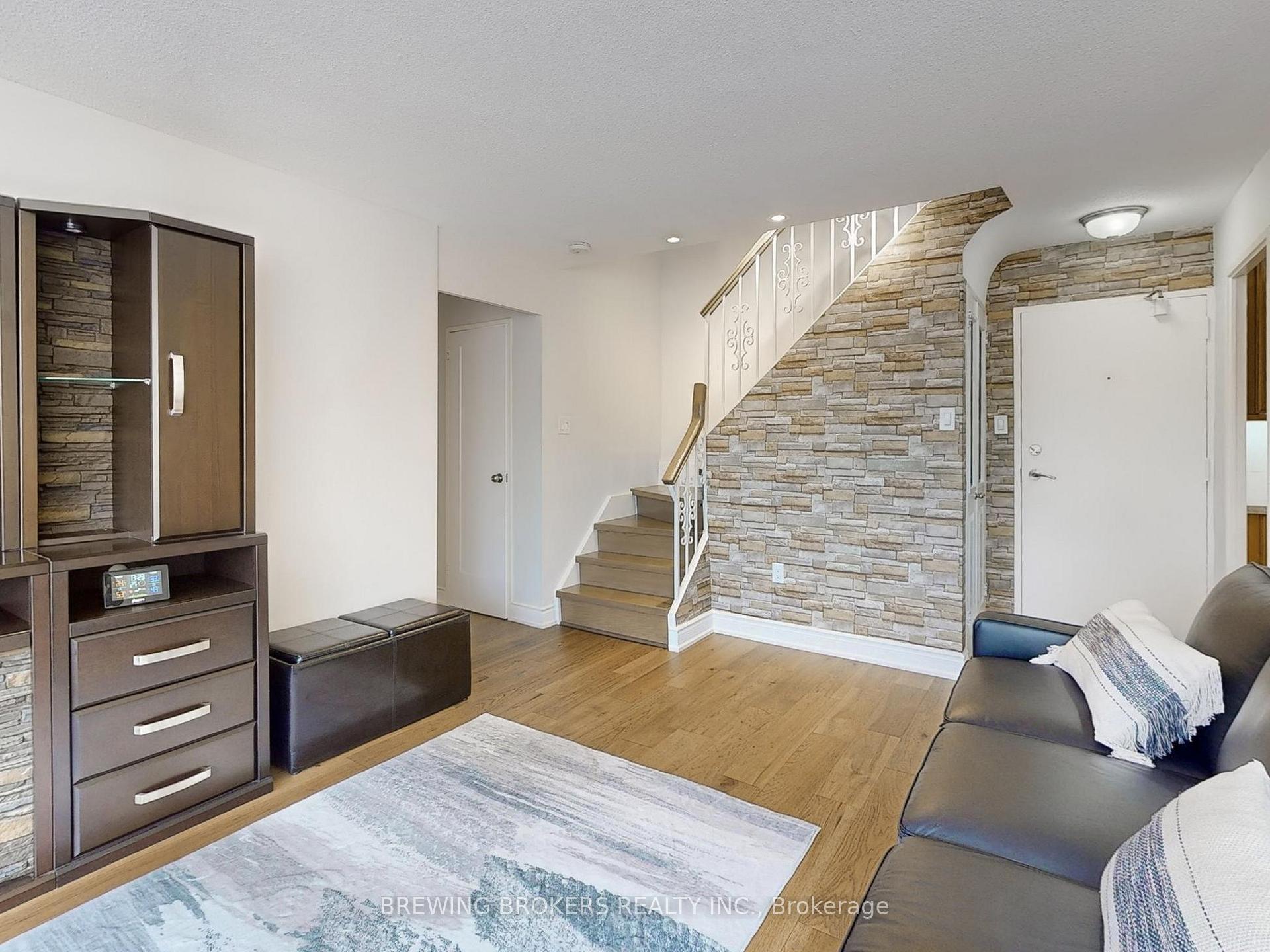 Photo 11 of Unit 326, 16 Elgin Street, Markham, Thornhill — HOMEH