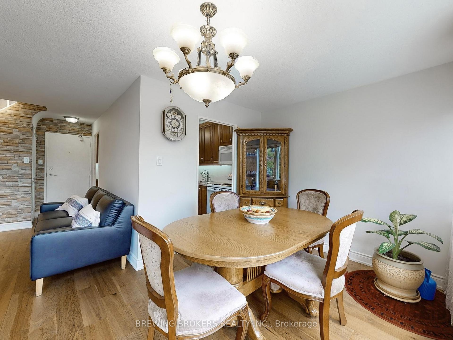 Photo 12 of Unit 326, 16 Elgin Street, Markham, Thornhill — HOMEH