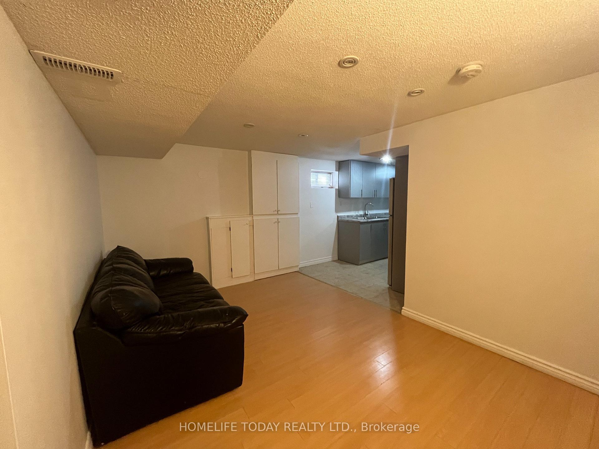 Photo 5 of Unit Bsmt, 15 Alanno Way, Vaughan, Sonoma Heights — HOMEH