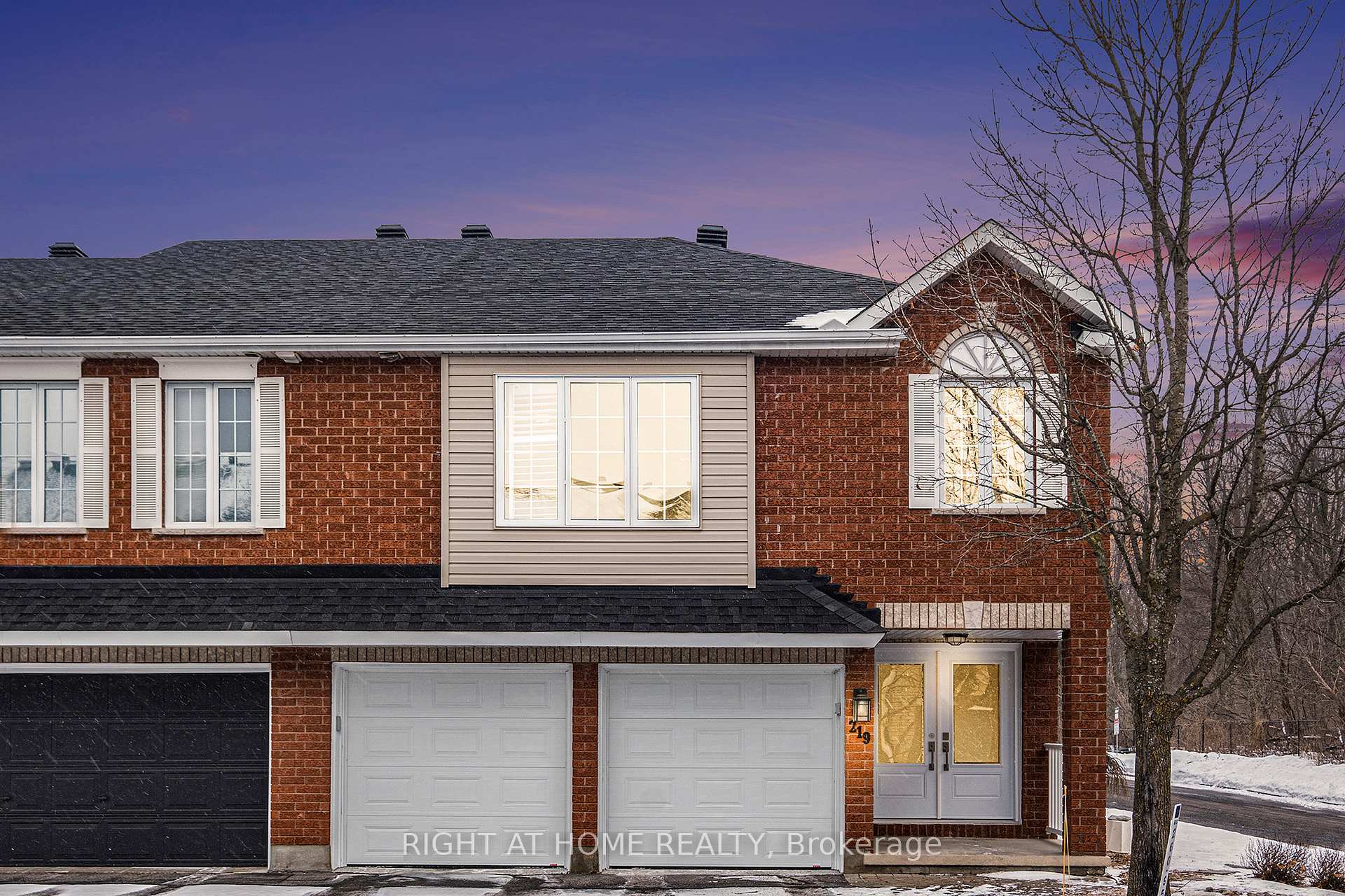 Photo 1 of 219 Gladeview PVT, Ottawa, Upper Hunt Club — HOMEH
