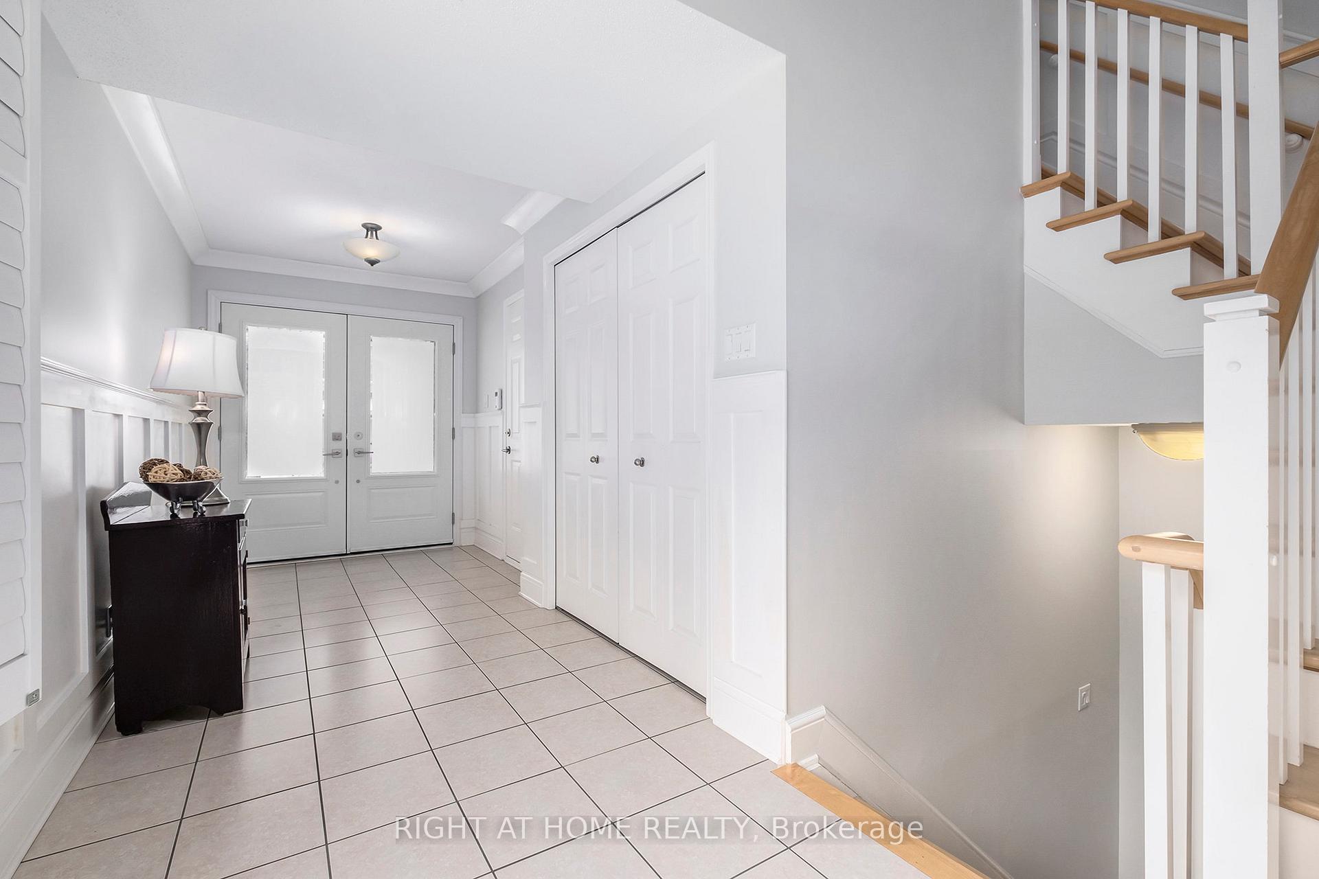 Photo 7 of 219 Gladeview PVT, Ottawa, Upper Hunt Club — HOMEH
