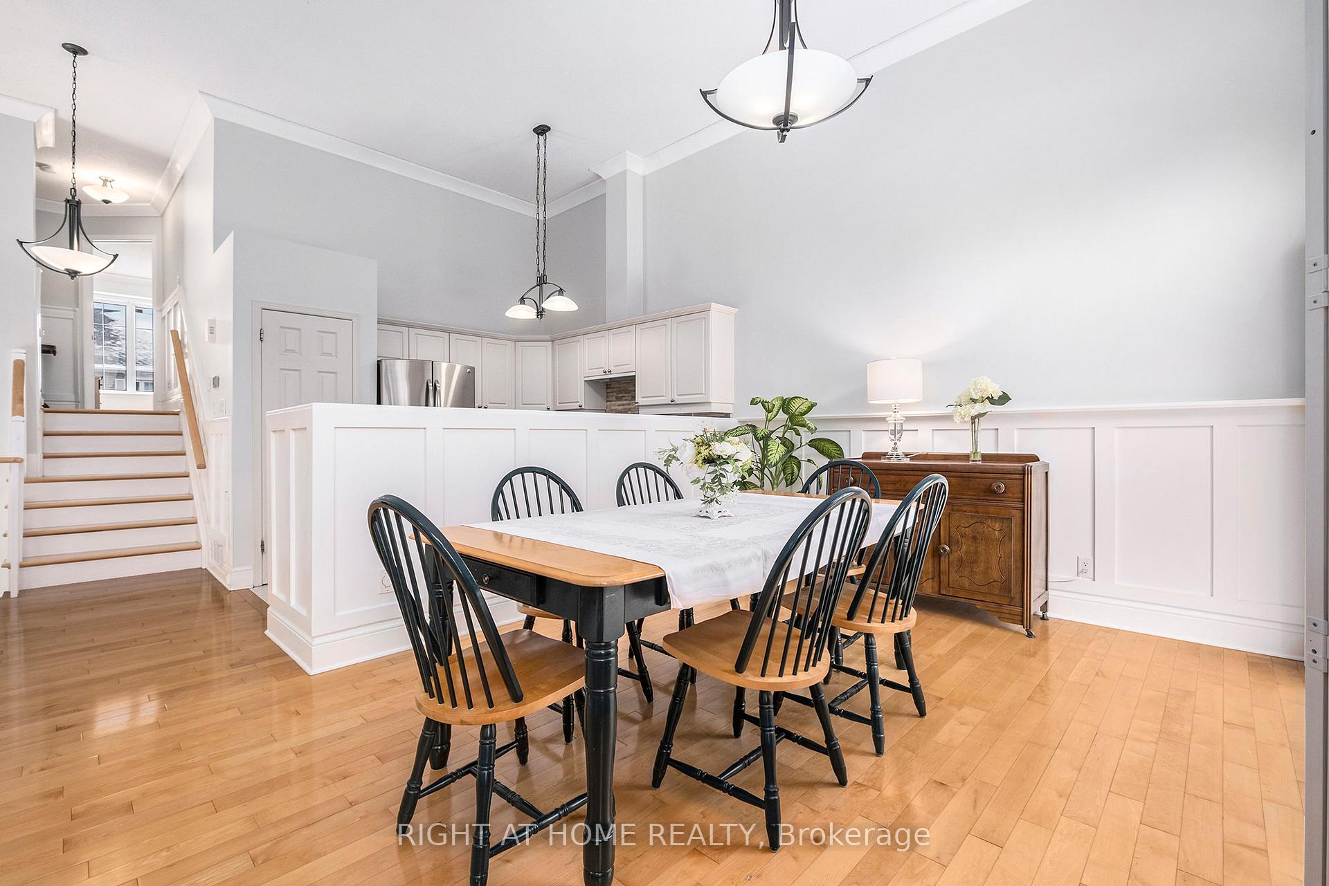 Photo 13 of 219 Gladeview PVT, Ottawa, Upper Hunt Club — HOMEH