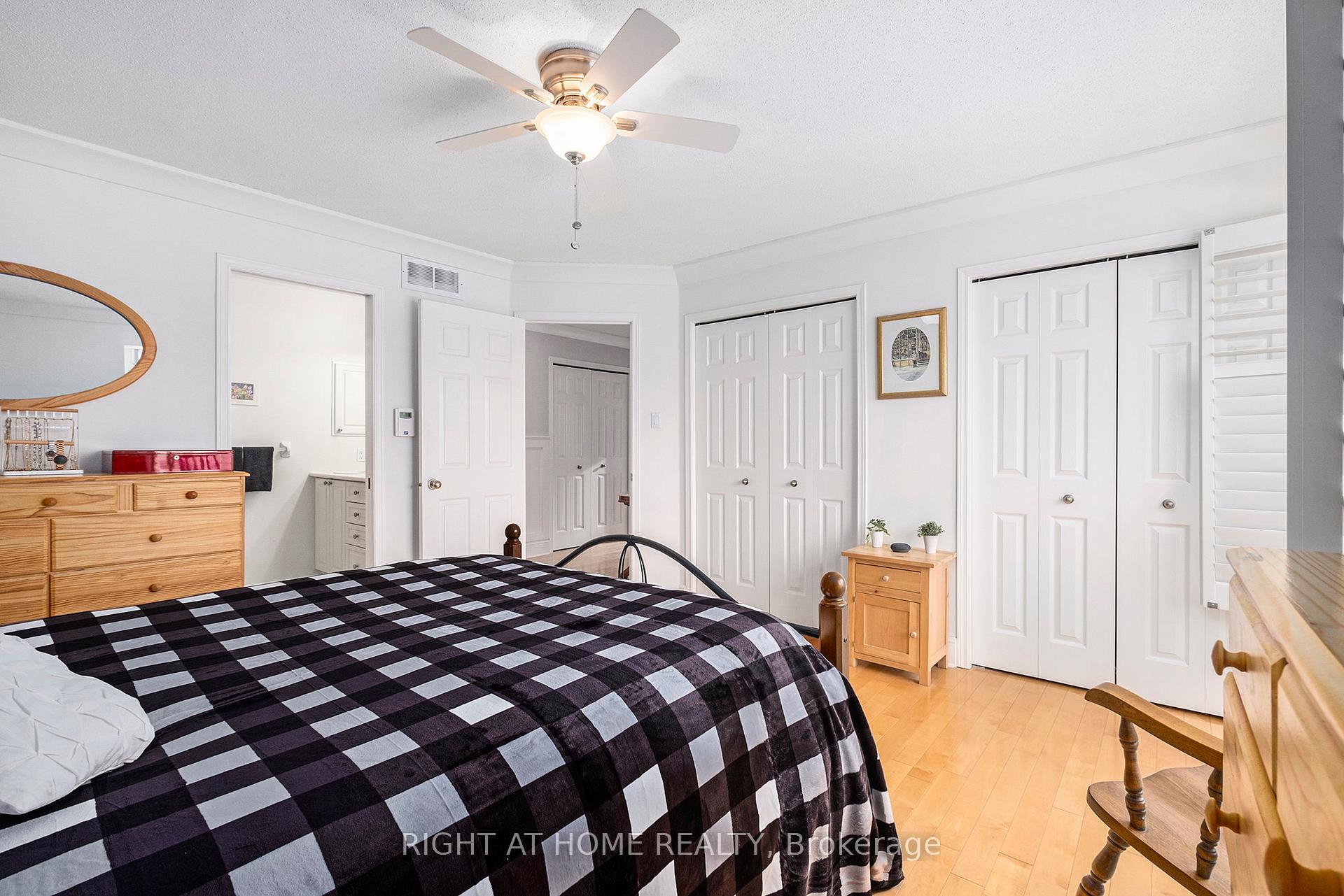 Photo 19 of 219 Gladeview PVT, Ottawa, Upper Hunt Club — HOMEH