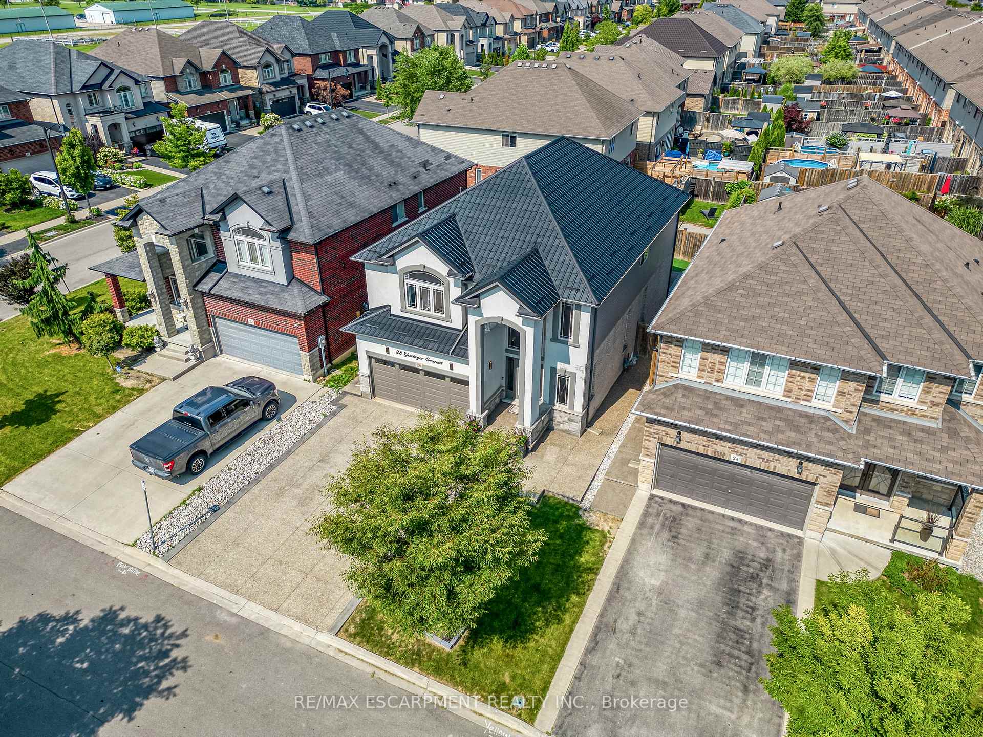 Photo 22 of 28 Garinger Crescent, Hamilton, Binbrook — HOMEH