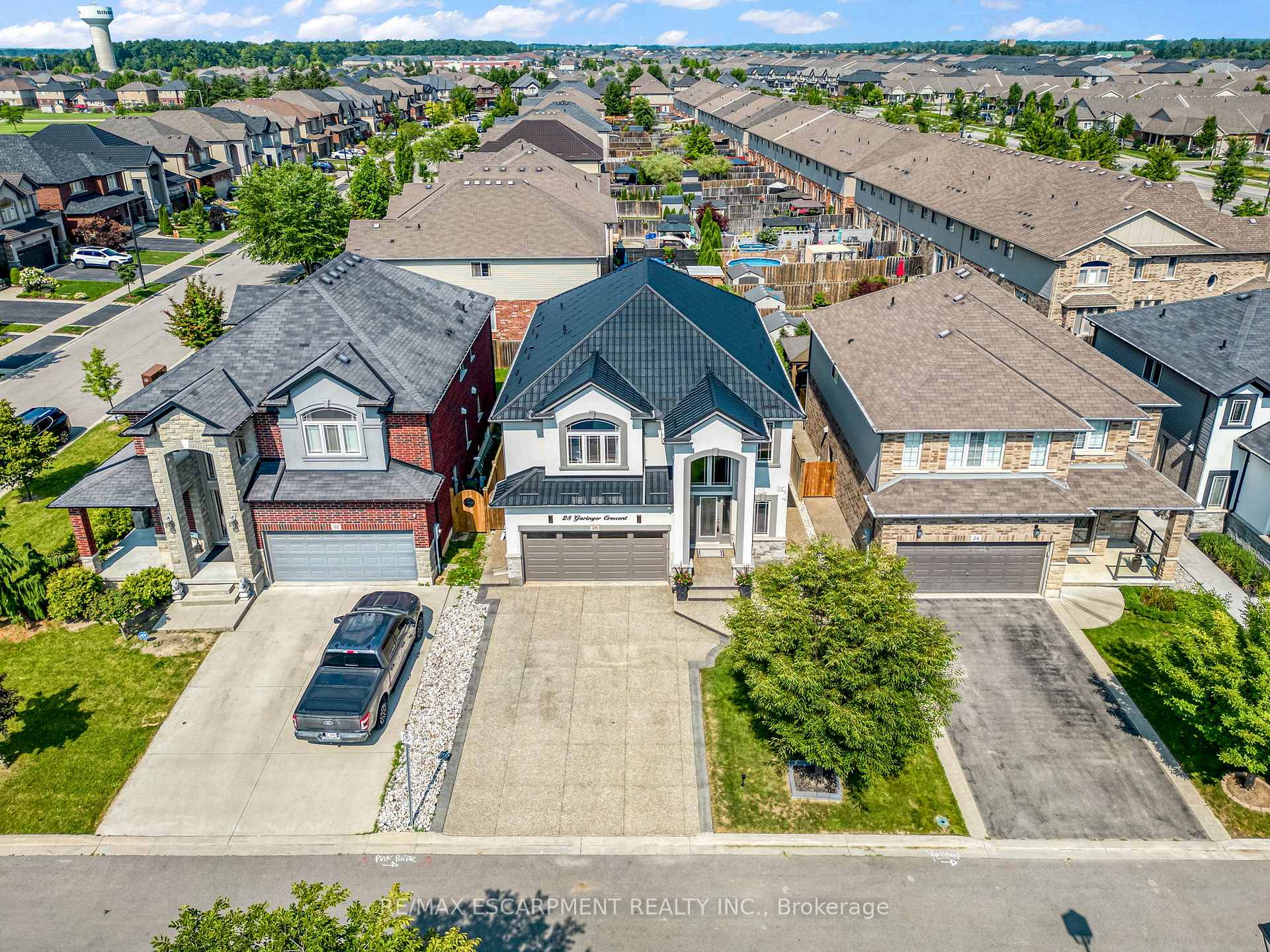 Photo 23 of 28 Garinger Crescent, Hamilton, Binbrook — HOMEH