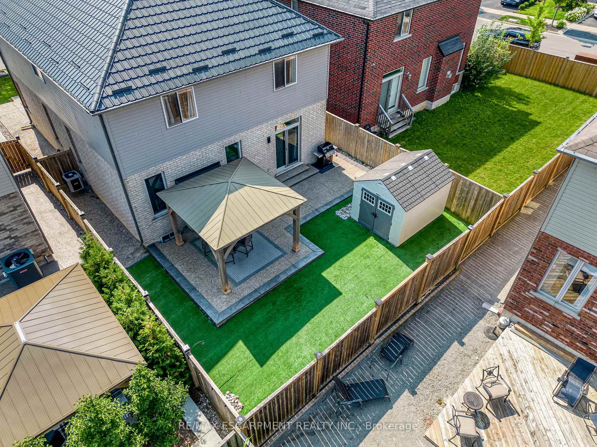 Photo 58 of 28 Garinger Crescent, Hamilton, Binbrook — HOMEH