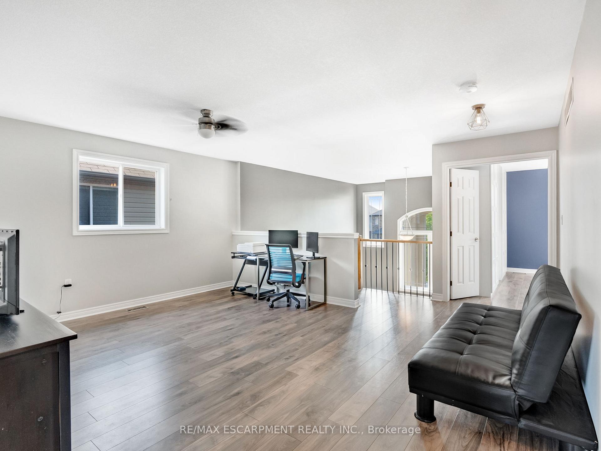 Photo 61 of 28 Garinger Crescent, Hamilton, Binbrook — HOMEH
