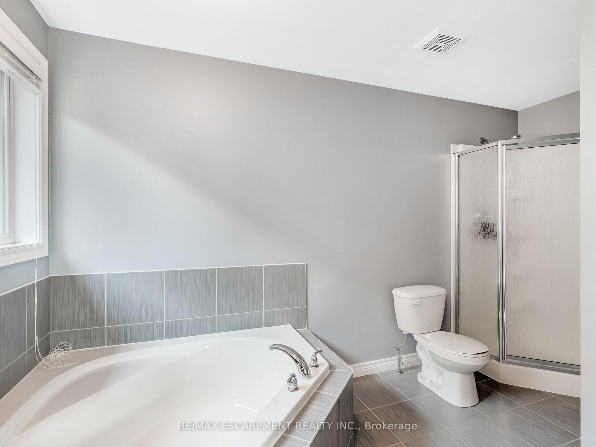 Photo 65 of 28 Garinger Crescent, Hamilton, Binbrook — HOMEH