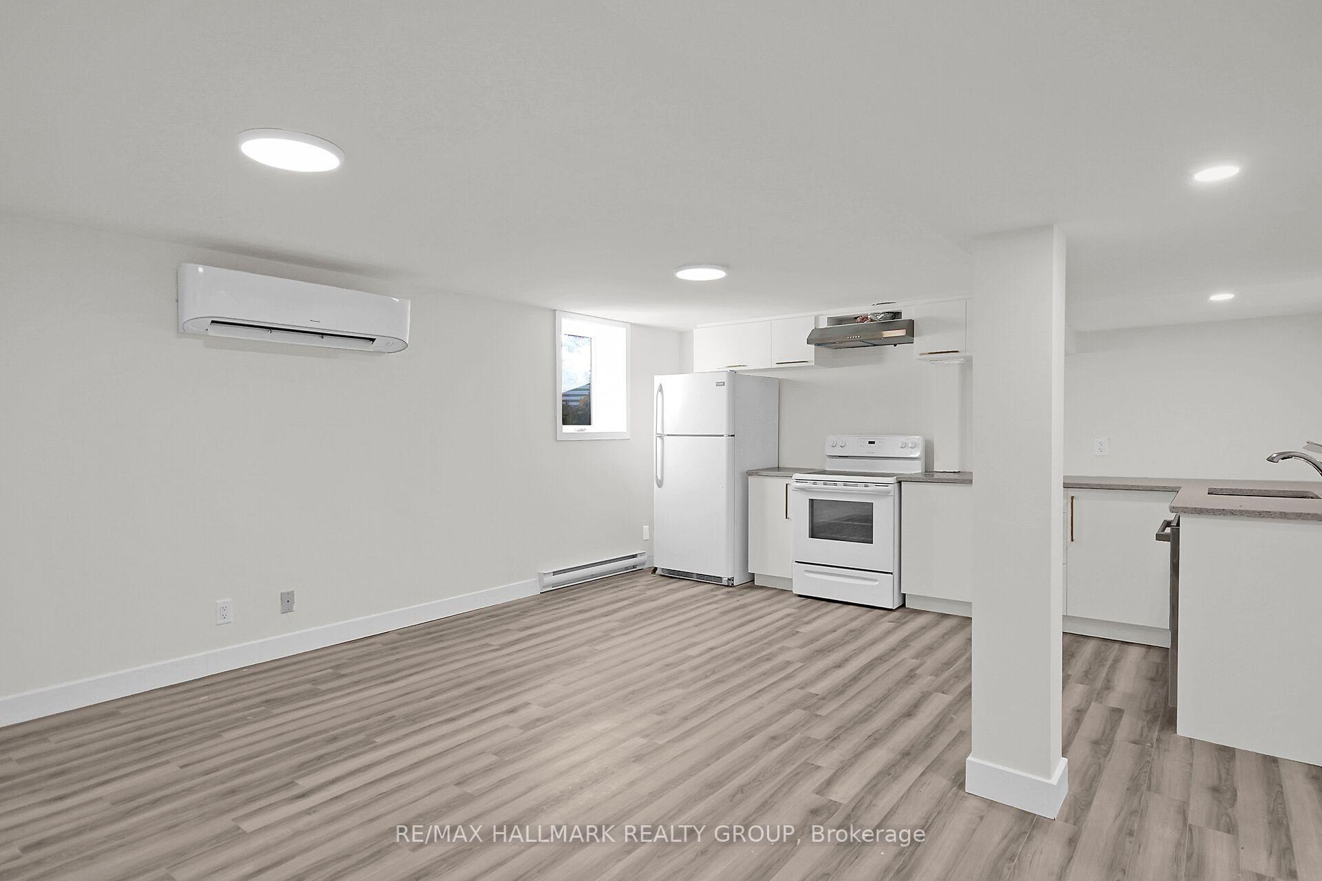 Photo 2 of Unit B, 1297 Erindale Drive, Ottawa, Copeland Park — HOMEH
