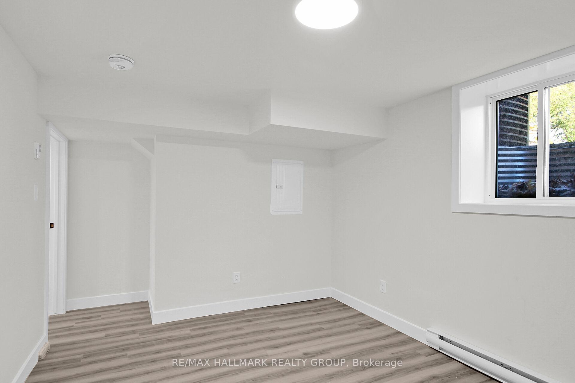 Photo 12 of Unit B, 1297 Erindale Drive, Ottawa, Copeland Park — HOMEH