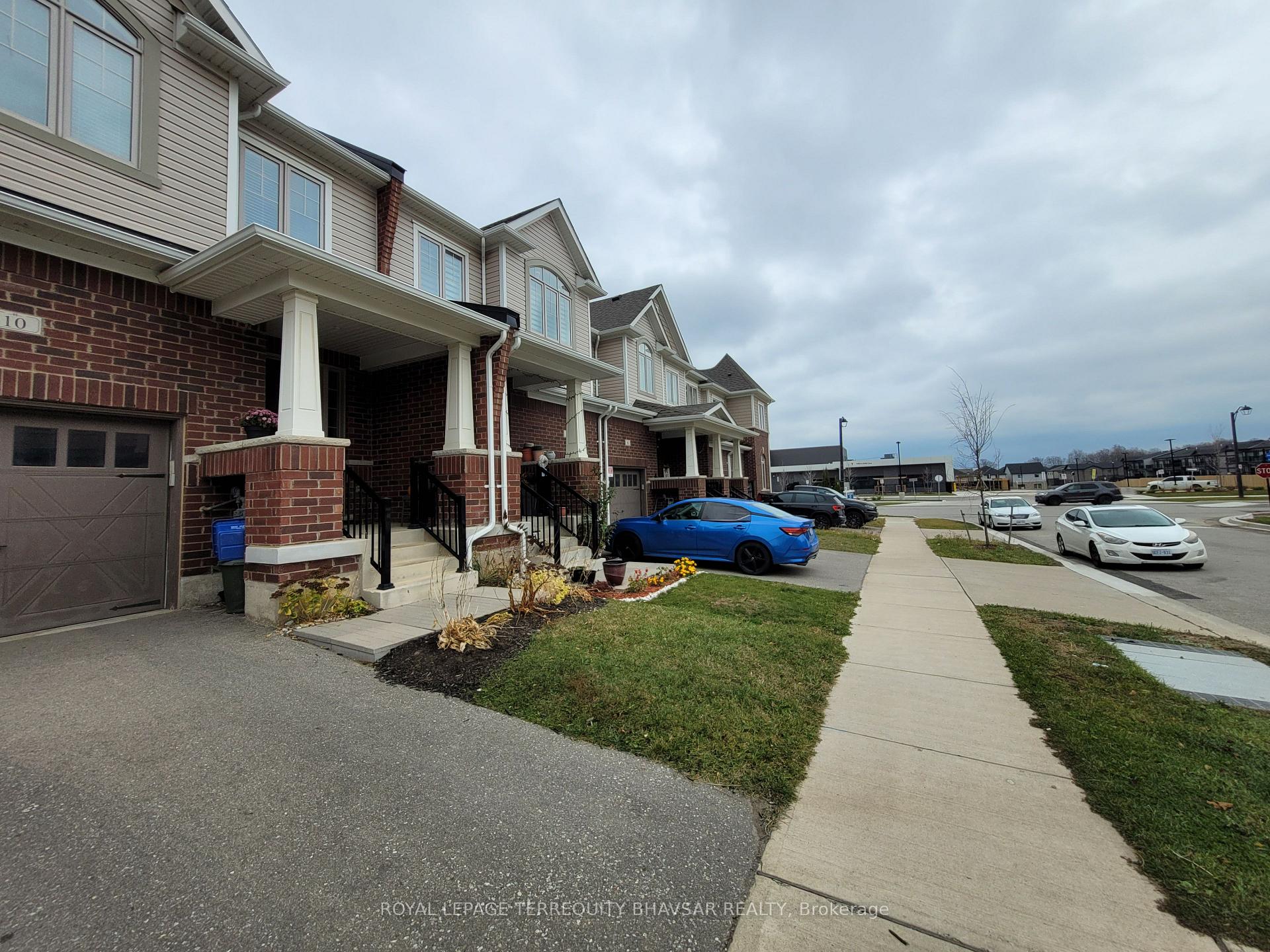 Photo 25 of 10 Stonehill Avenue, Kitchener — HOMEH