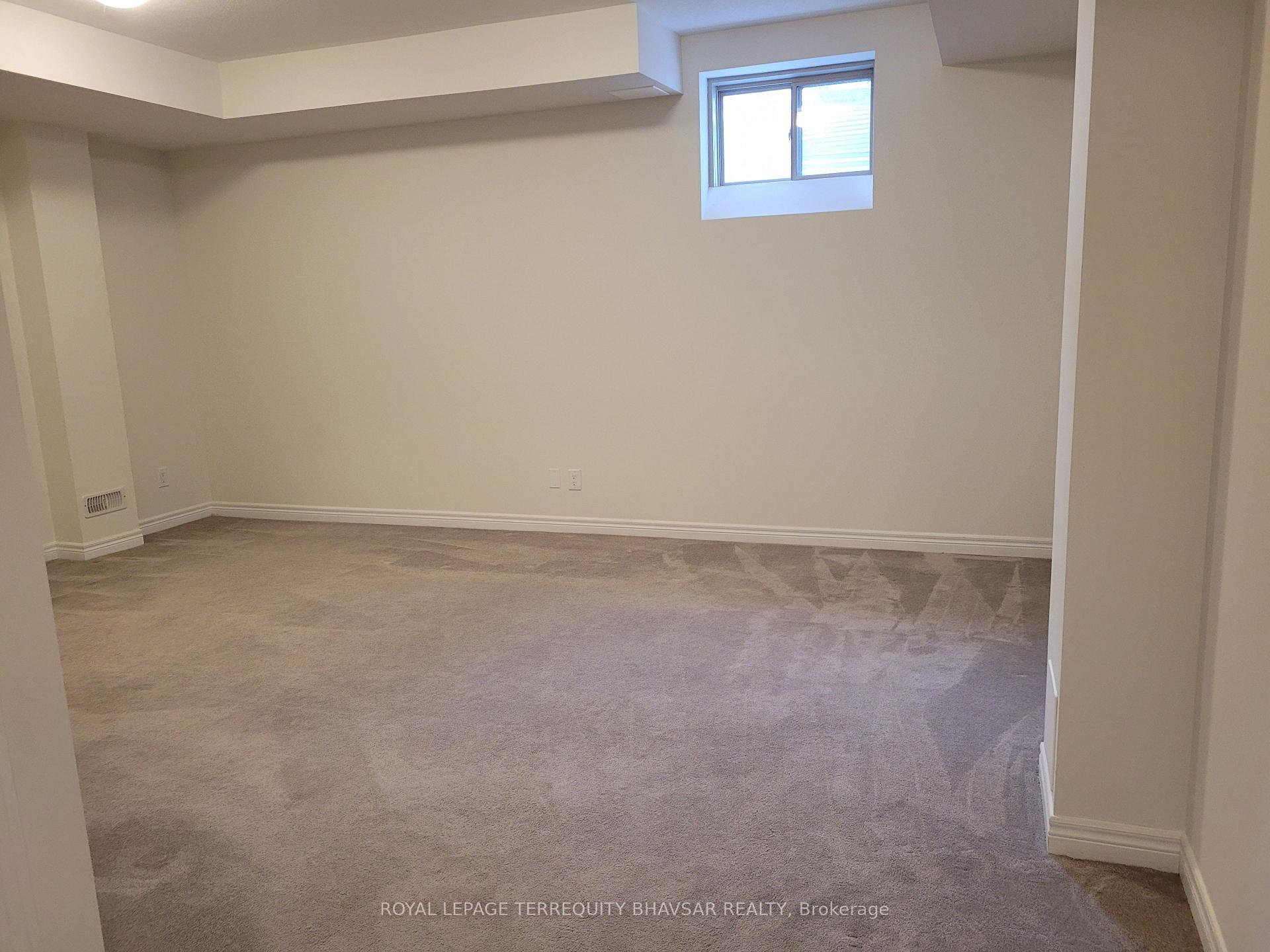 Photo 75 of 10 Stonehill Avenue, Kitchener — HOMEH