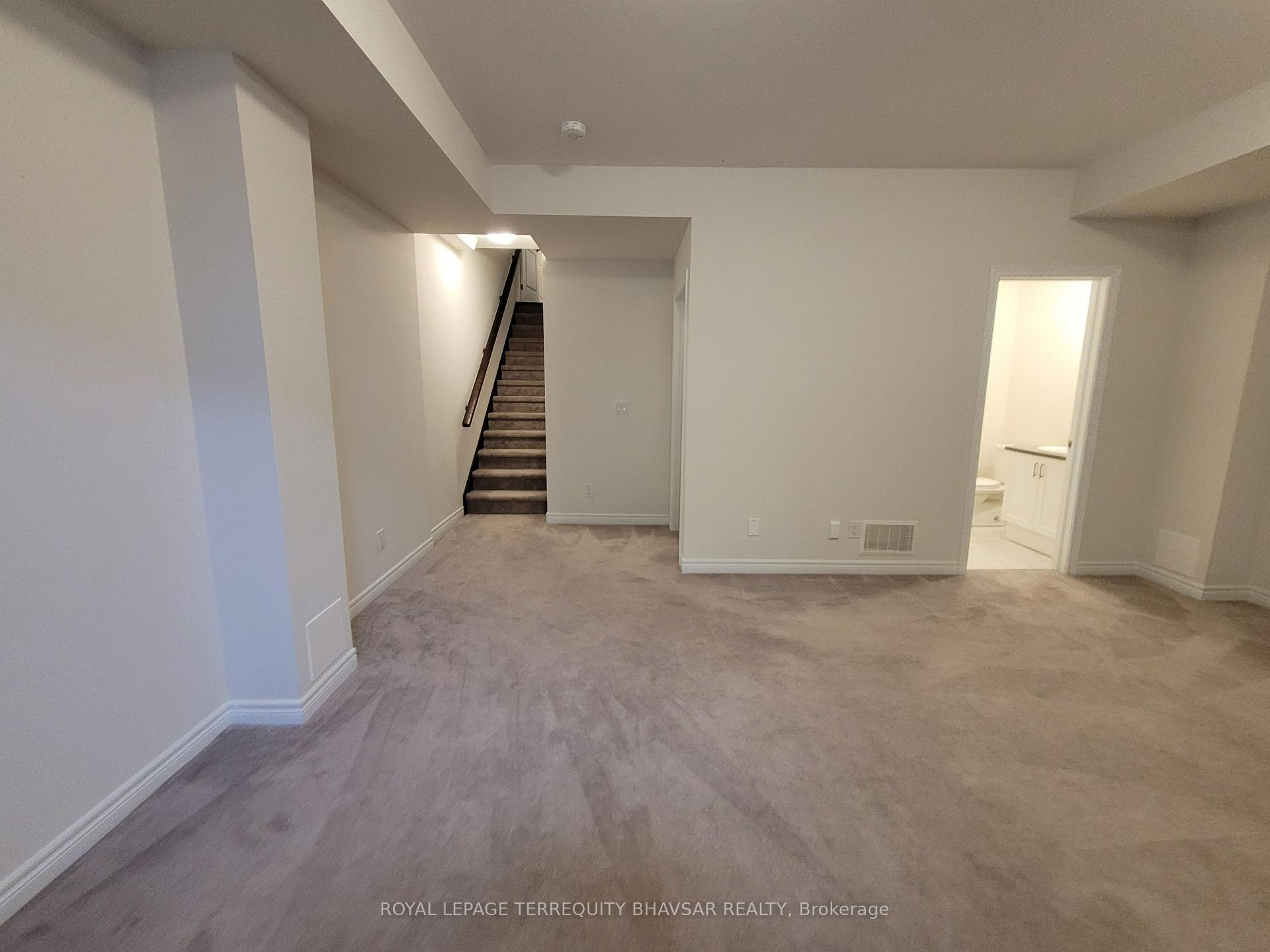 Photo 77 of 10 Stonehill Avenue, Kitchener — HOMEH
