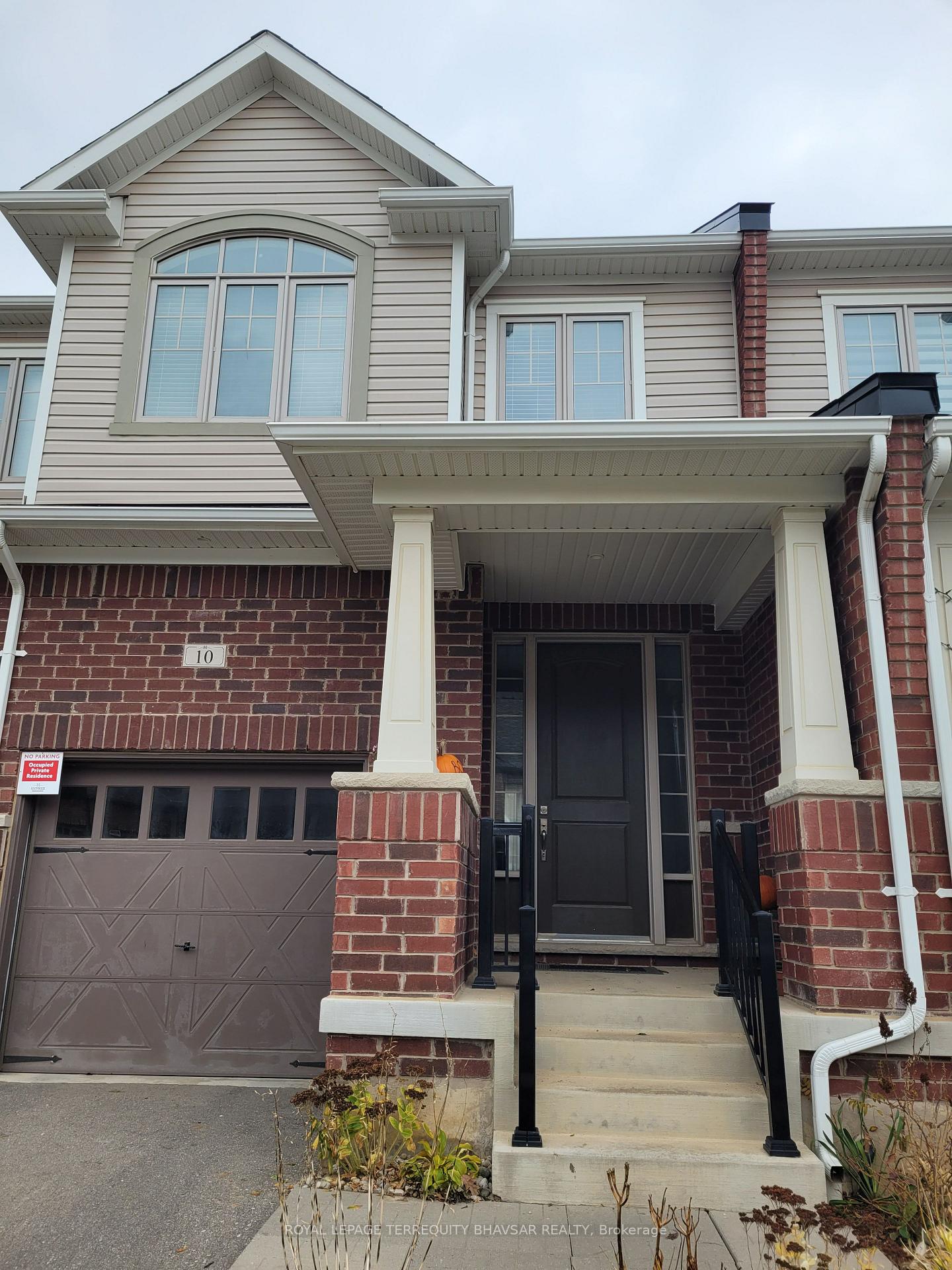 Photo 5 of 10 Stonehill Avenue, Kitchener — HOMEH