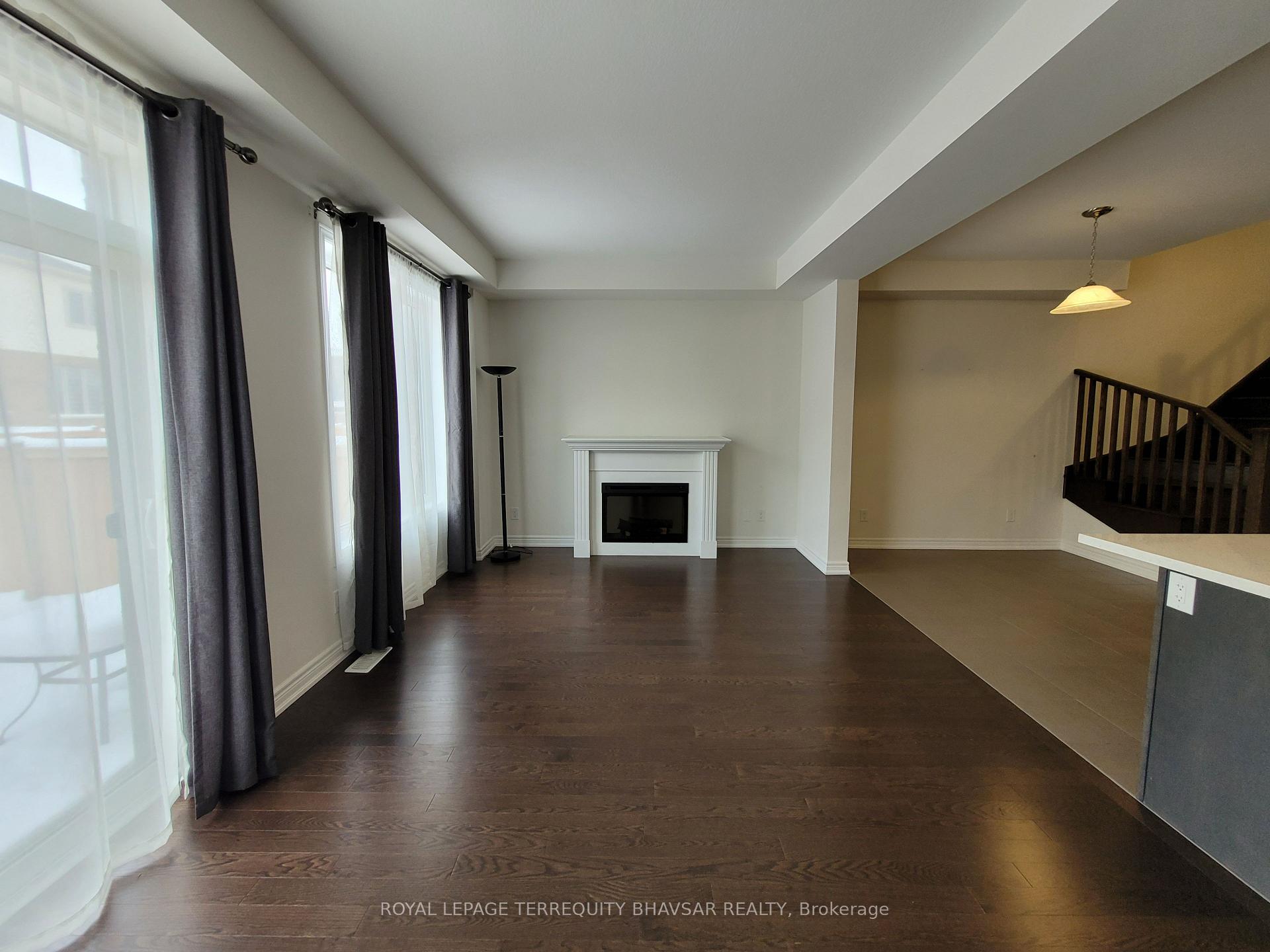 Photo 12 of 10 Stonehill Avenue, Kitchener — HOMEH