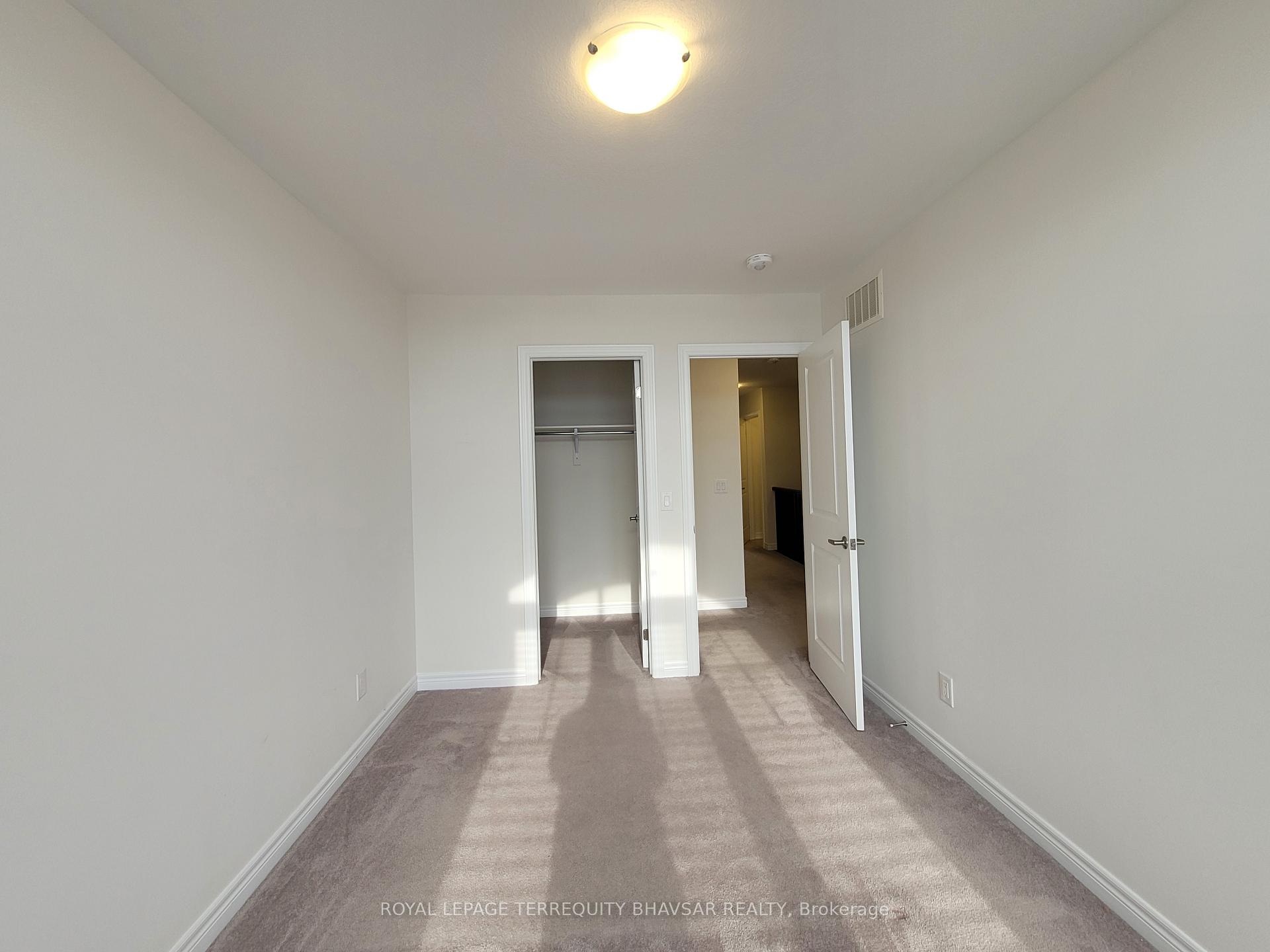 Photo 20 of 10 Stonehill Avenue, Kitchener — HOMEH