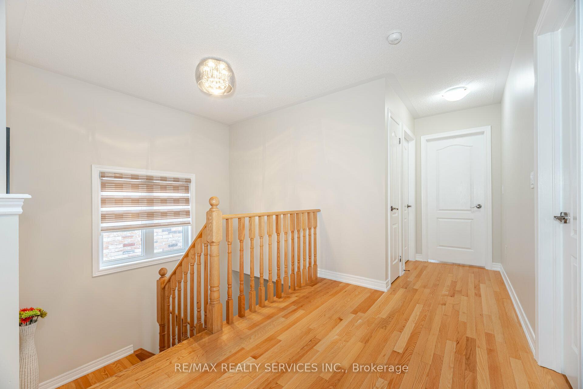 Photo 18 of 45 Buchanan Crescent, Brampton, Credit Valley — HOMEH