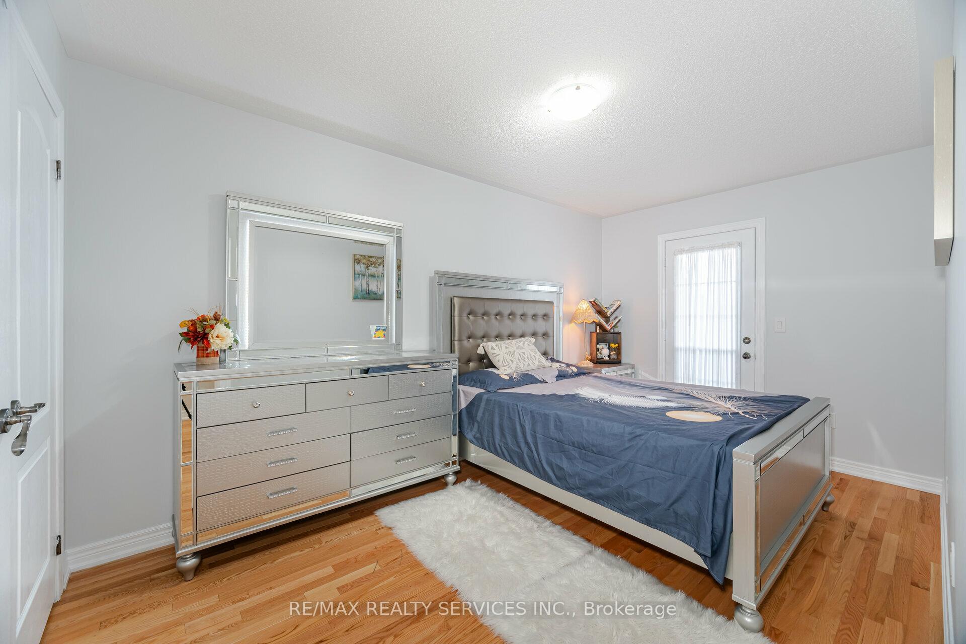 Photo 25 of 45 Buchanan Crescent, Brampton, Credit Valley — HOMEH