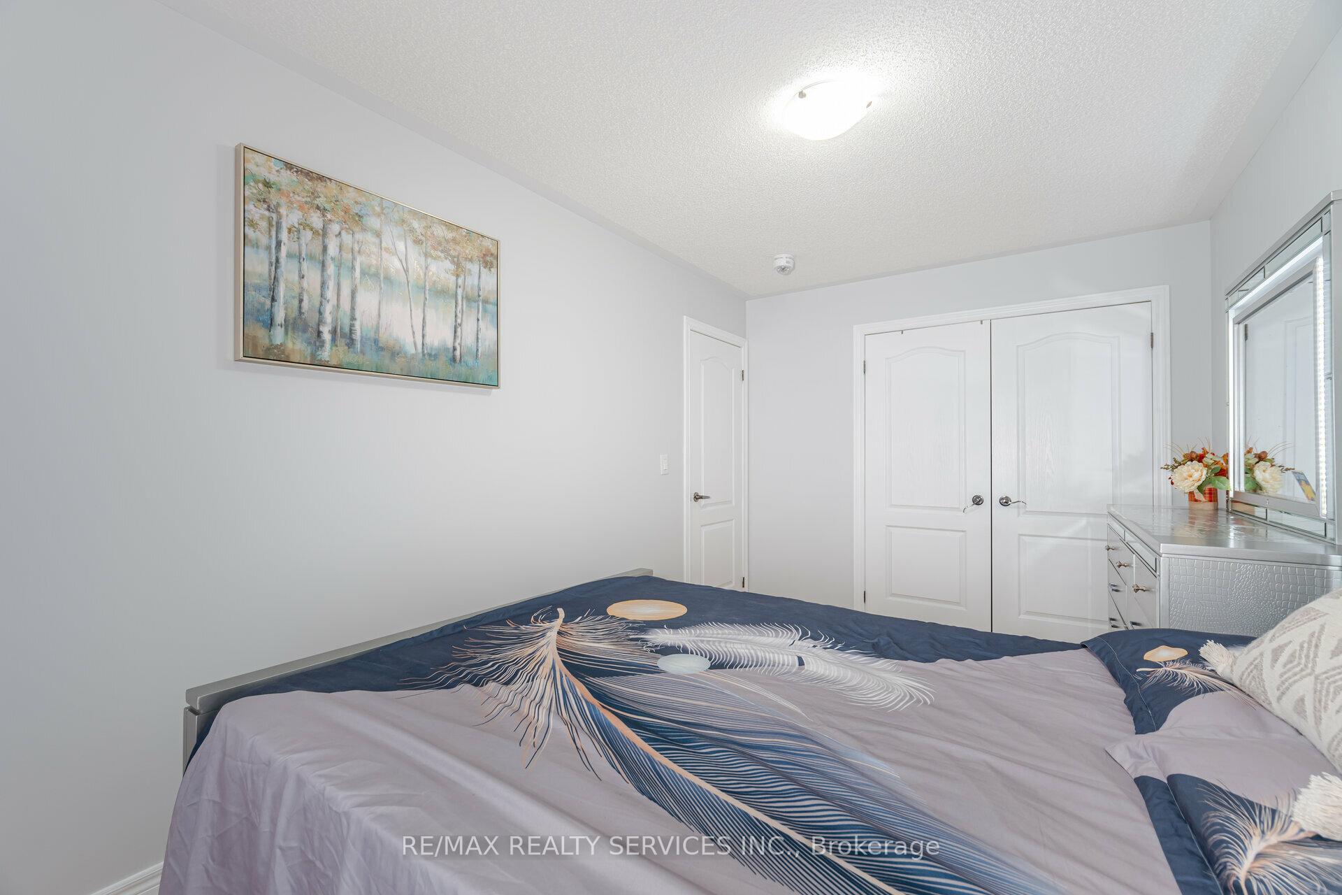 Photo 26 of 45 Buchanan Crescent, Brampton, Credit Valley — HOMEH