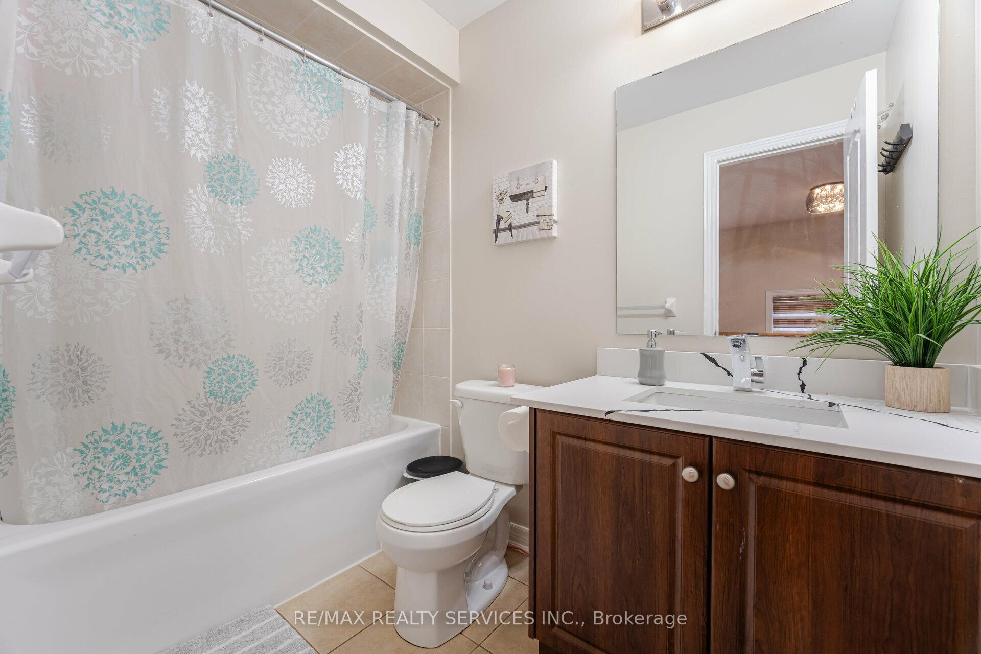 Photo 28 of 45 Buchanan Crescent, Brampton, Credit Valley — HOMEH