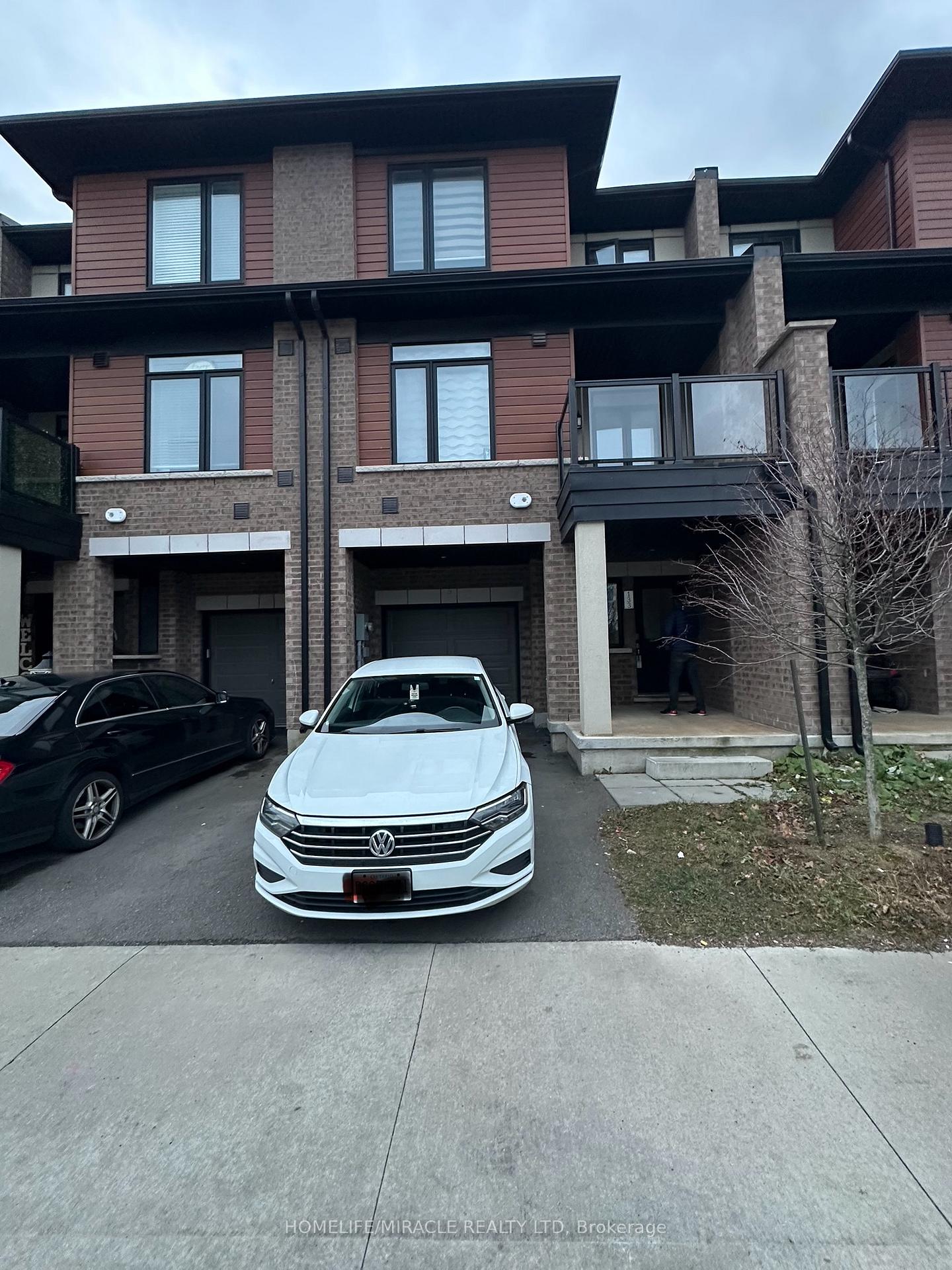 Front of Unit 133, 590 N Service Rd