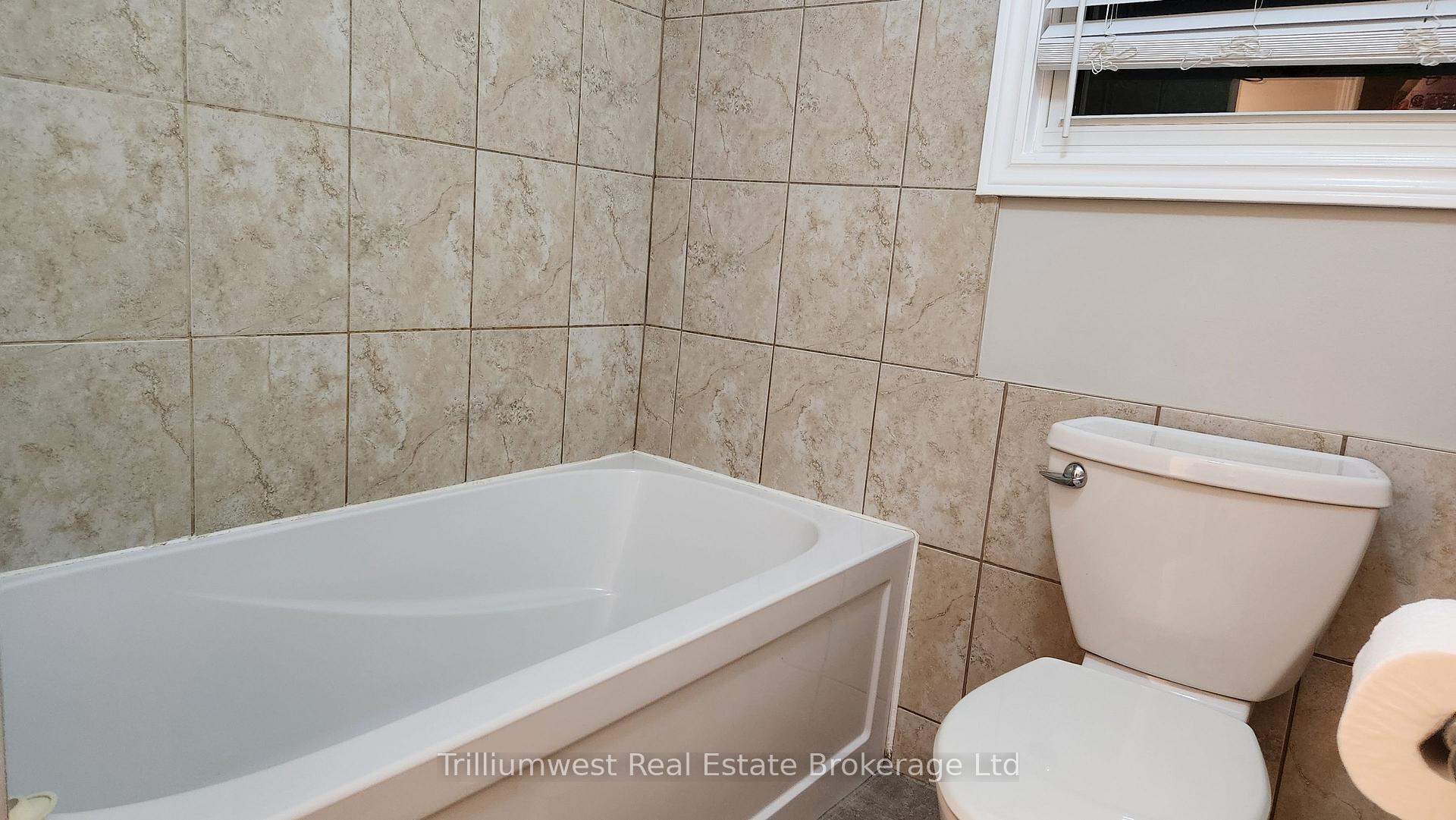 Photo 6 of Unit A, 126 Freshmeadow Way, Guelph, Willow West/Sugarbush/West Acres — HOMEH