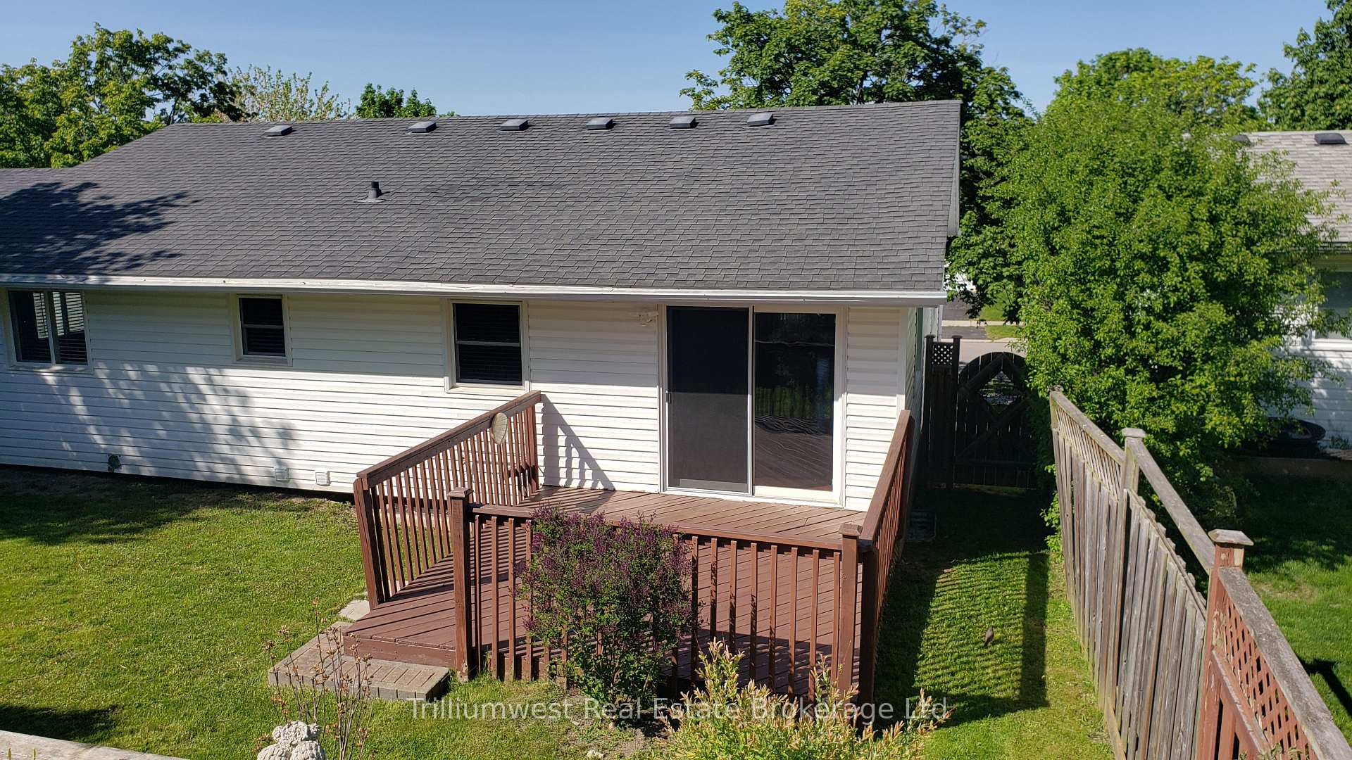 Photo 25 of Unit A, 126 Freshmeadow Way, Guelph, Willow West/Sugarbush/West Acres — HOMEH
