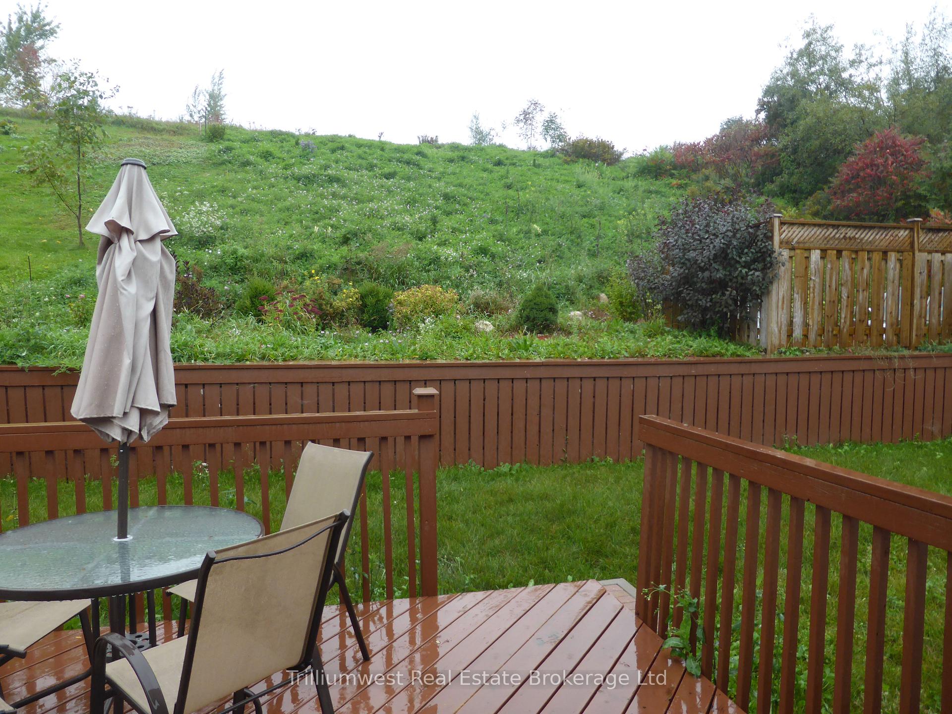 Photo 32 of Unit A, 126 Freshmeadow Way, Guelph, Willow West/Sugarbush/West Acres — HOMEH