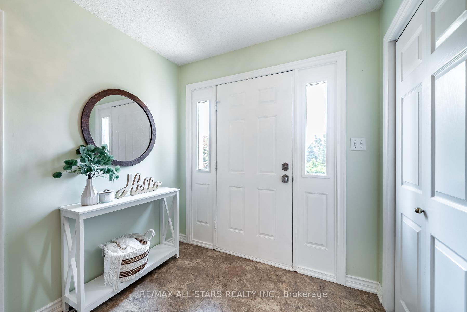 Photo 3 of 11 Ashton Lane, Scugog, Port Perry — HOMEH
