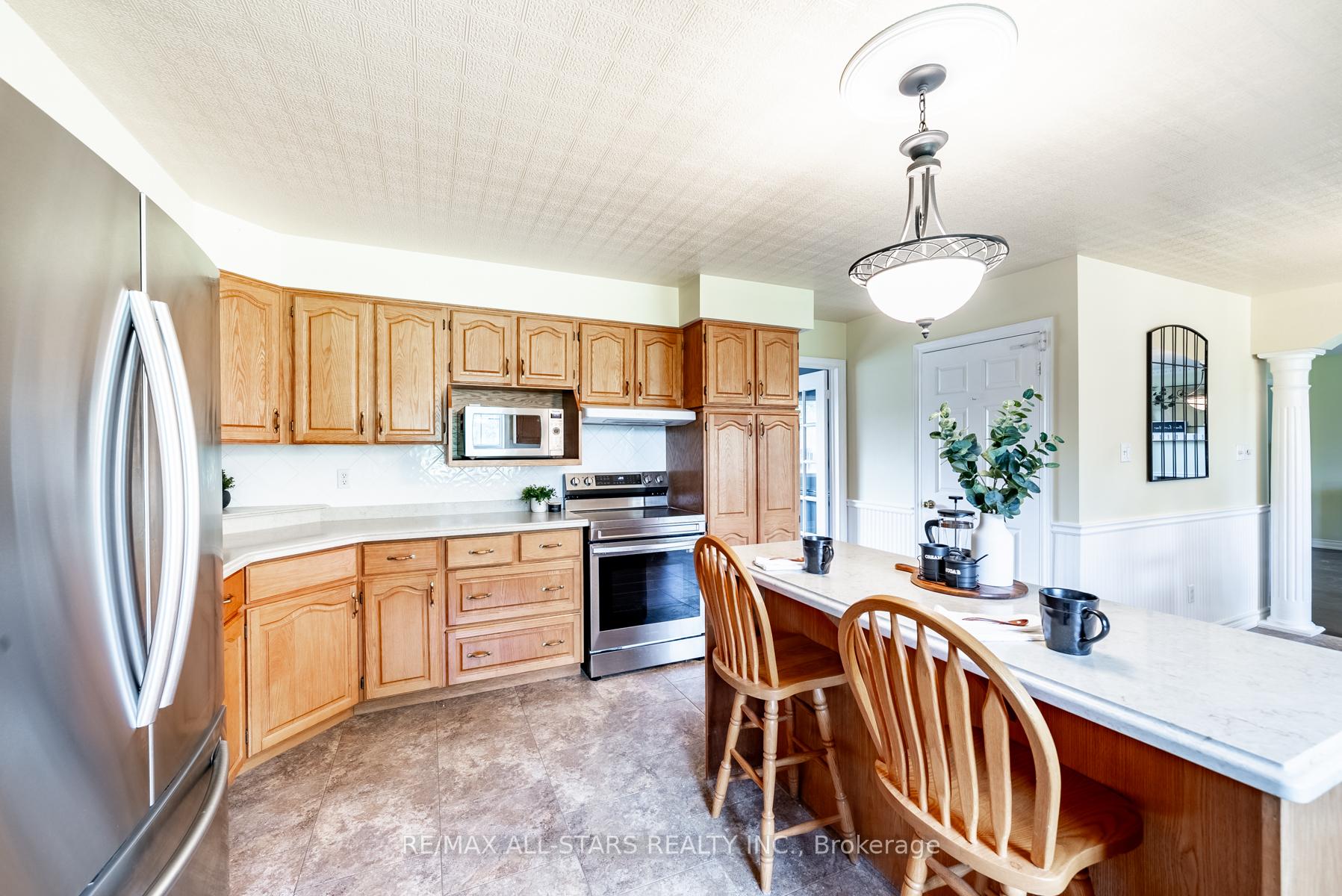 Photo 11 of 11 Ashton Lane, Scugog, Port Perry — HOMEH