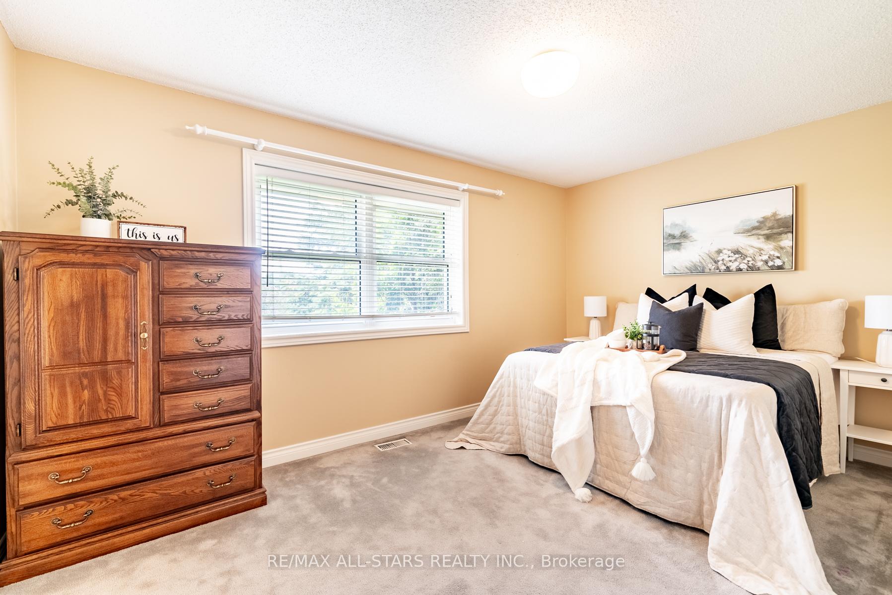 Photo 20 of 11 Ashton Lane, Scugog, Port Perry — HOMEH